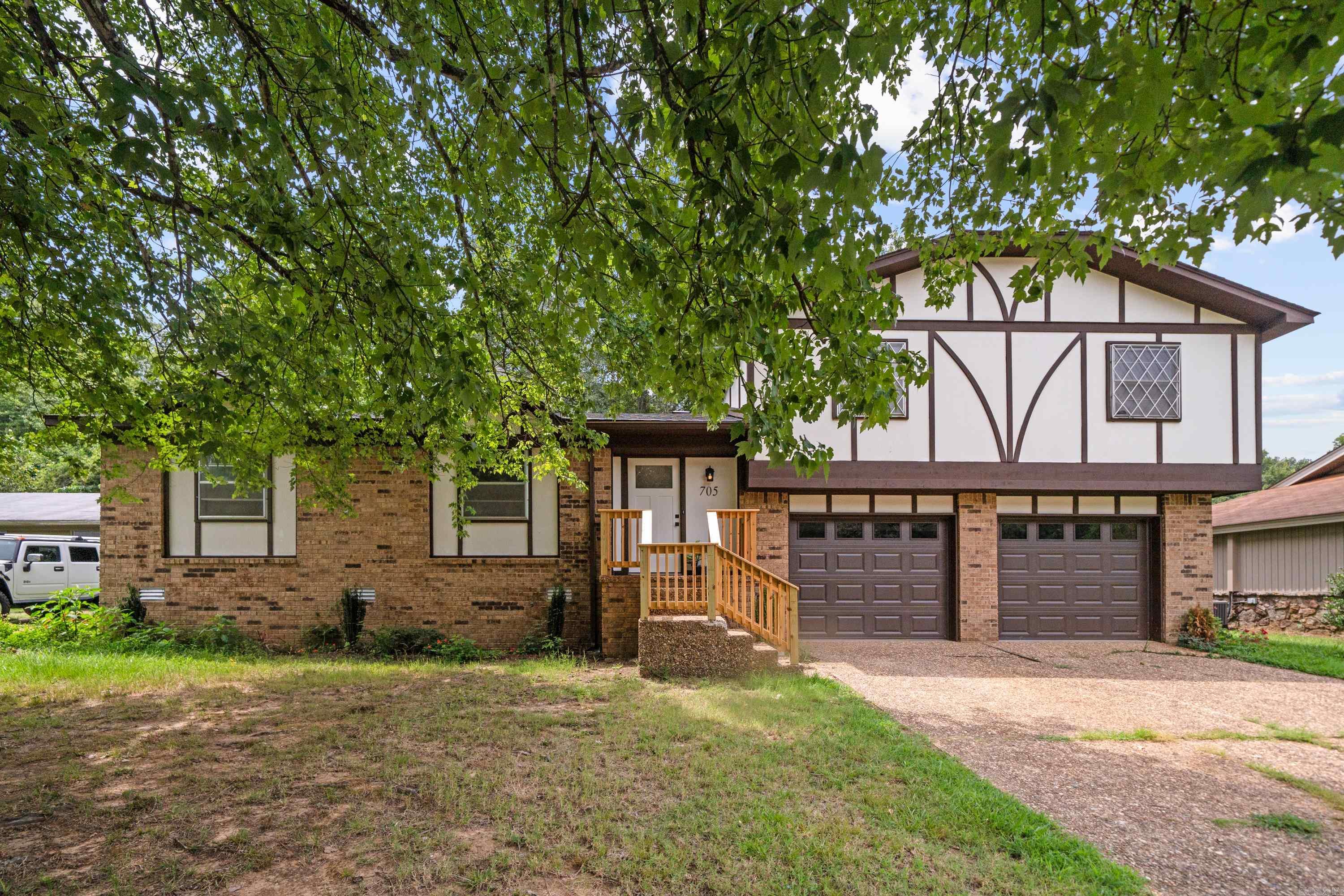 HERALDRY MANOR - Residential