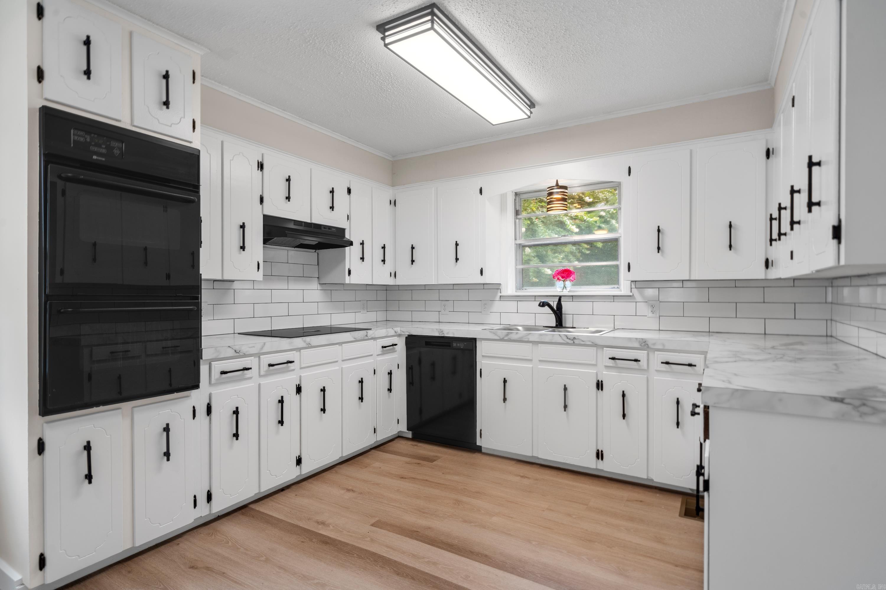 HERALDRY MANOR - Residential