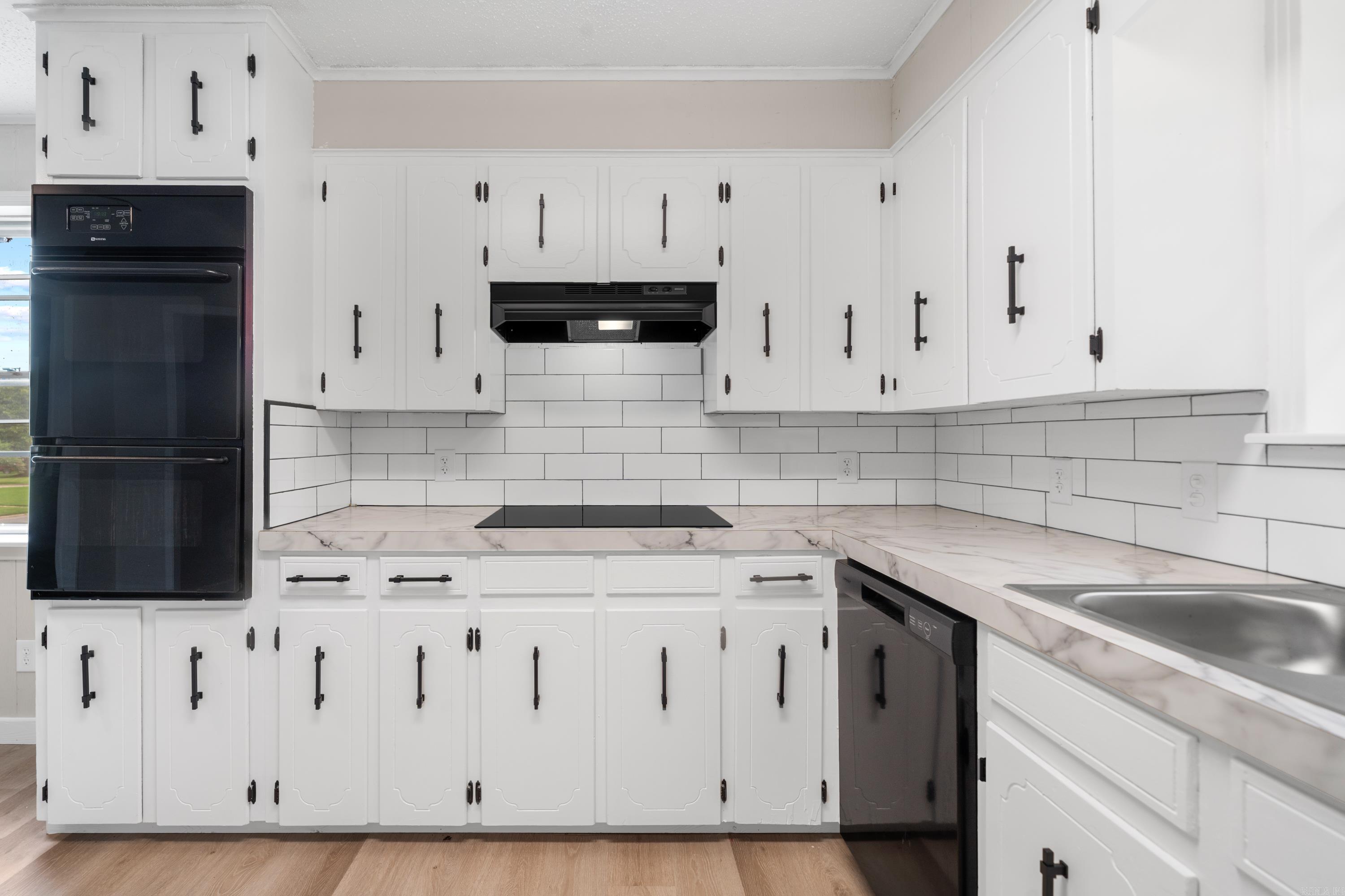 HERALDRY MANOR - Residential