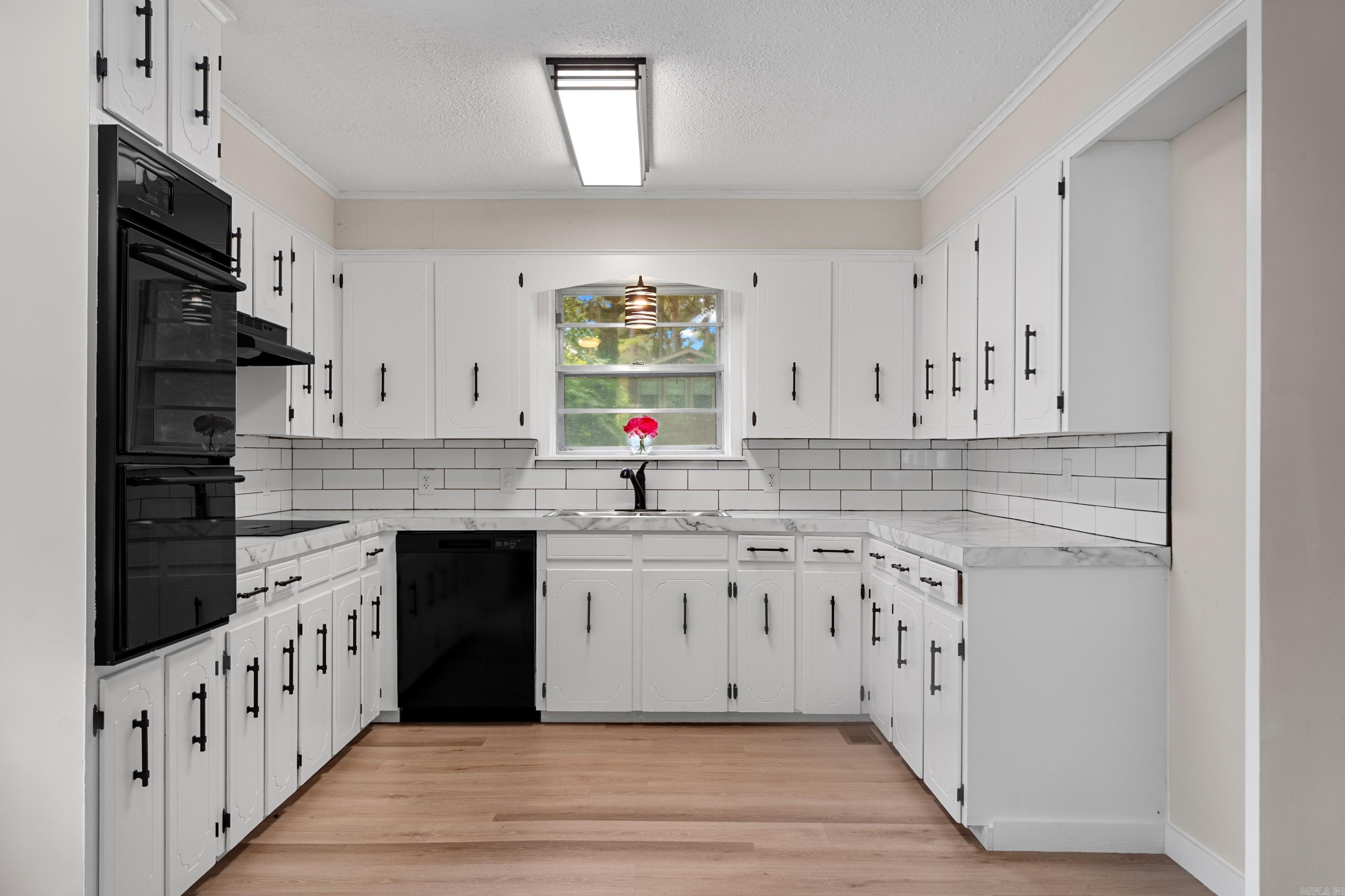 HERALDRY MANOR - Residential