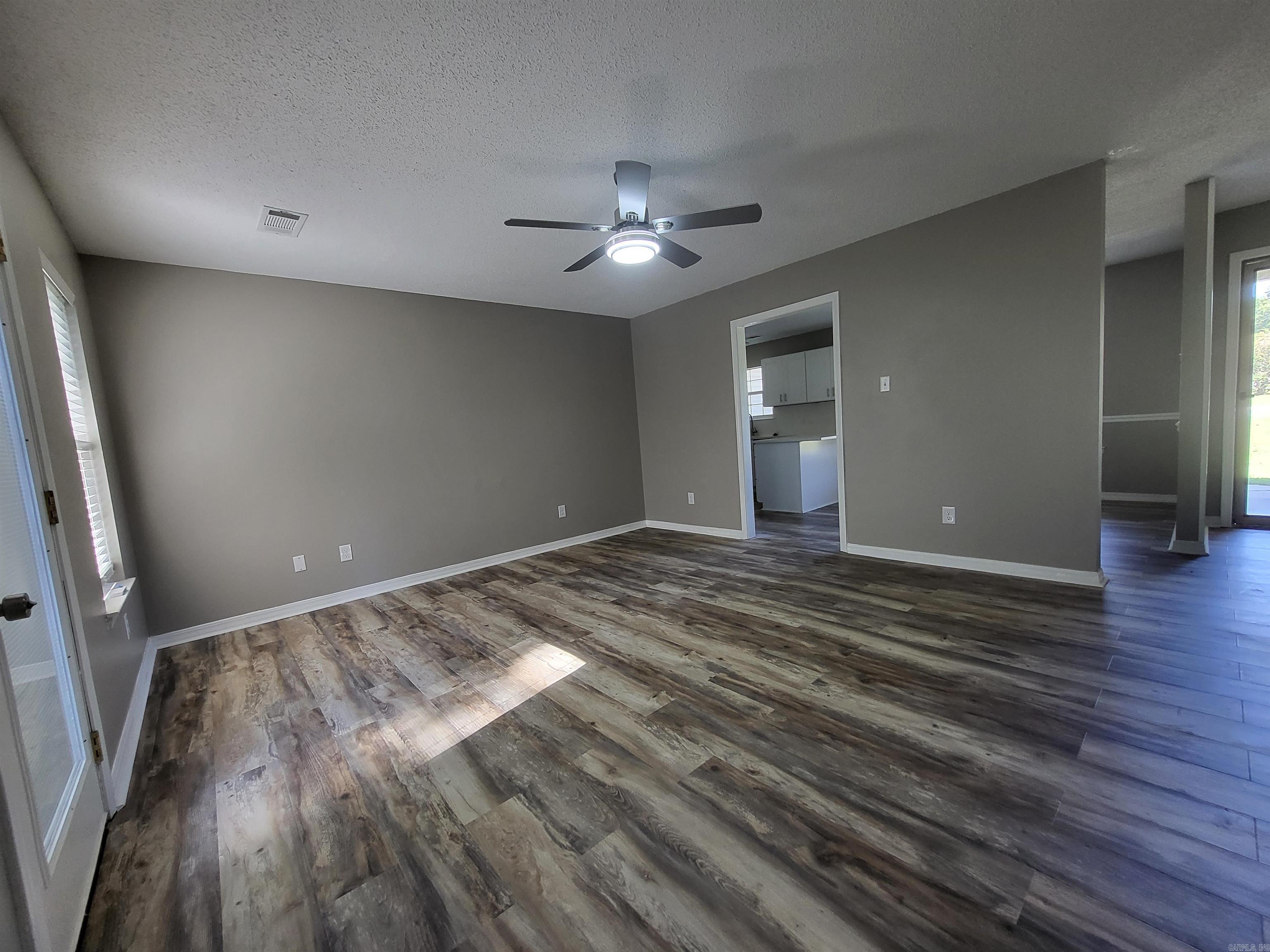 BELLEVUE - Residential