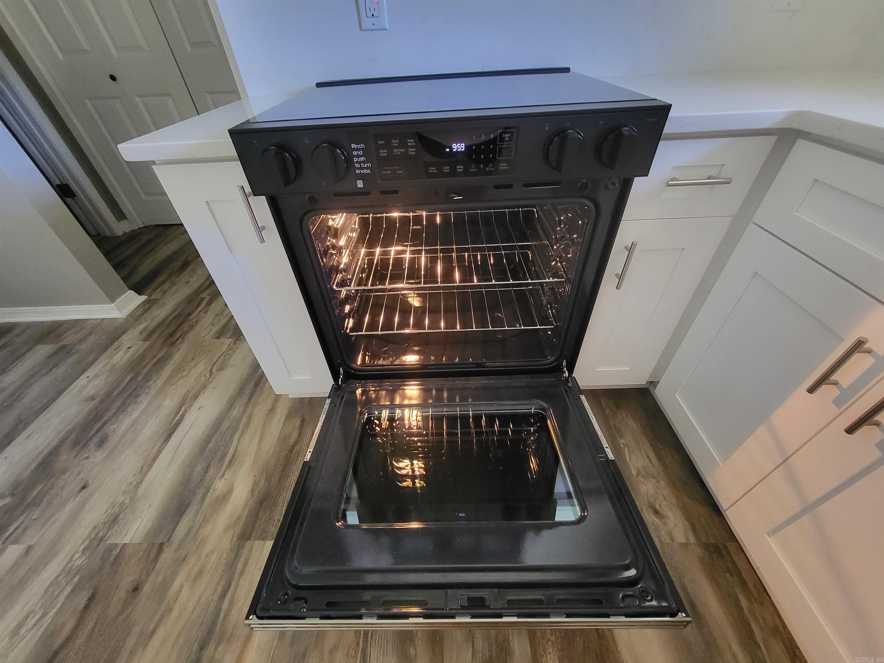 BELLEVUE - Residential