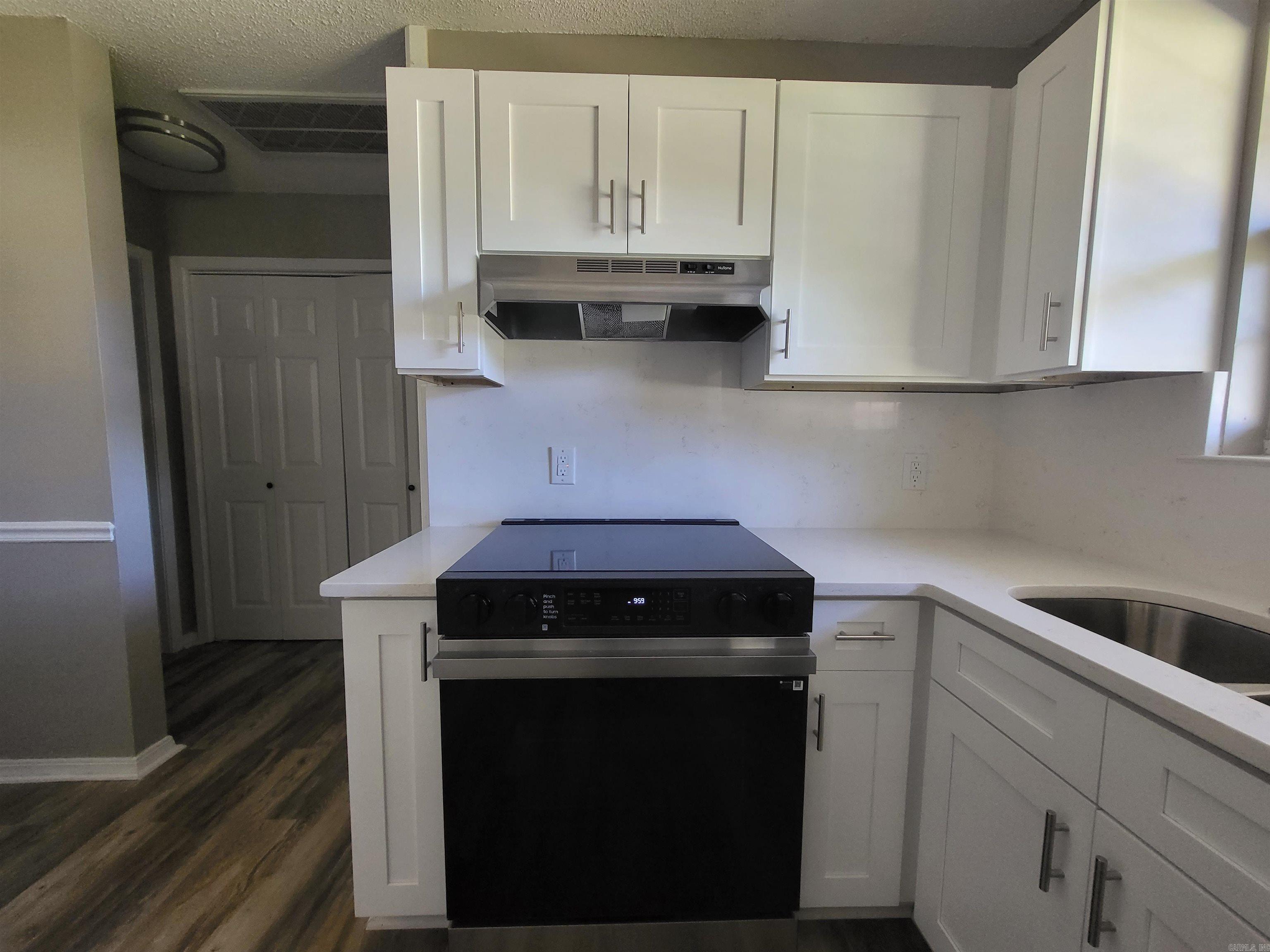 BELLEVUE - Residential