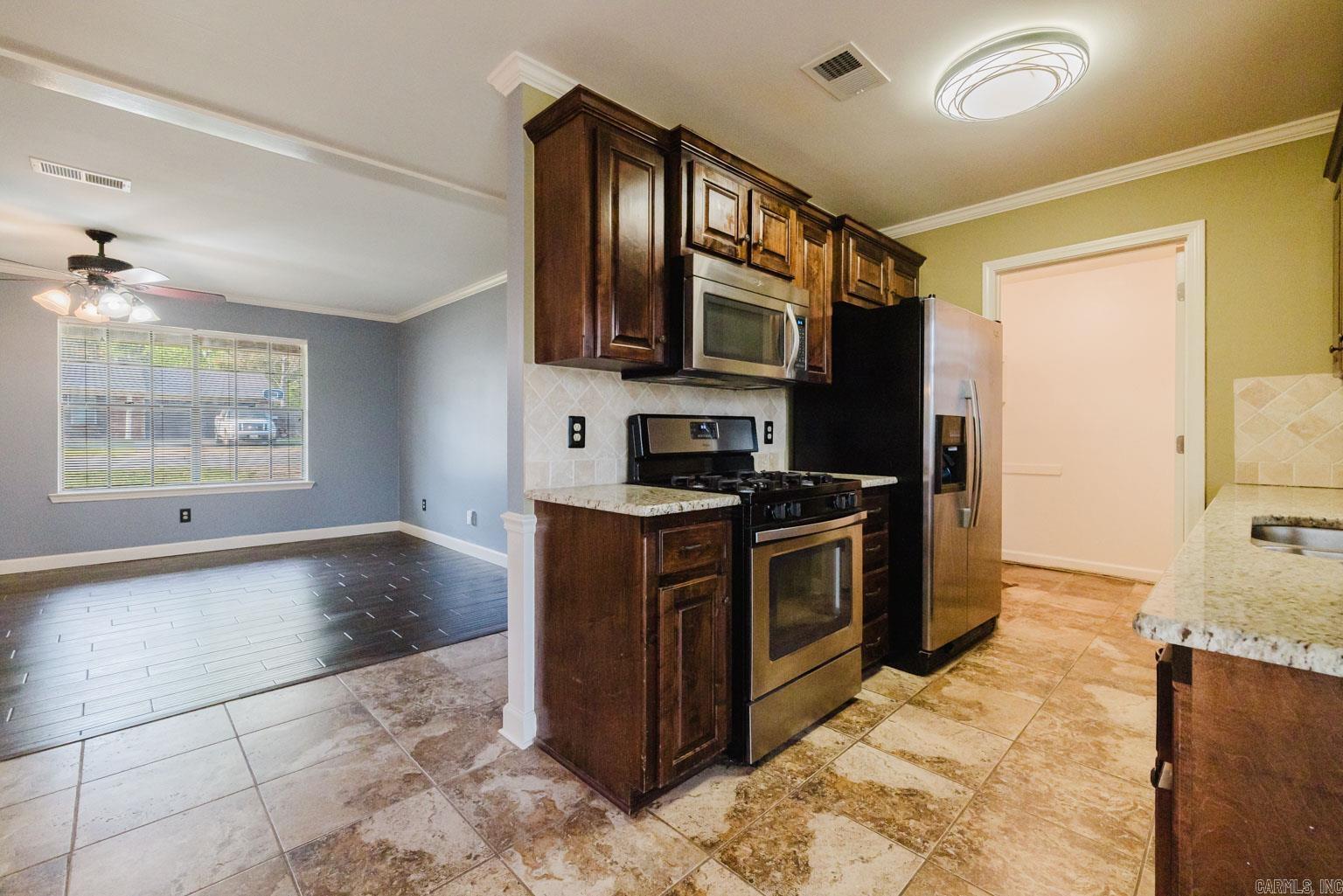 Springhill Manor - Residential