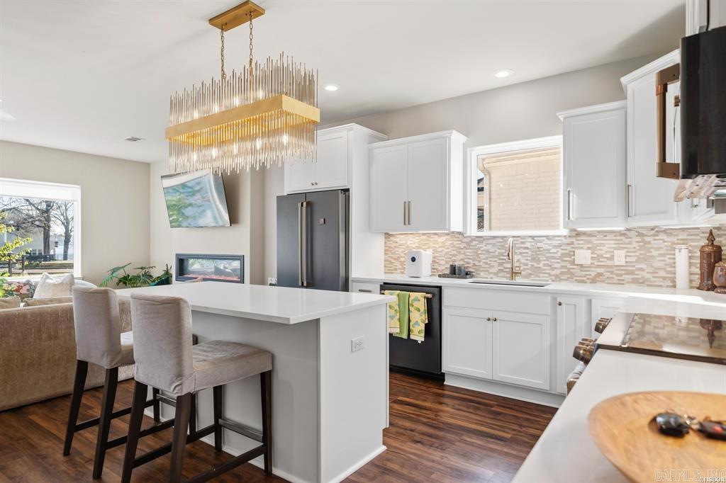 COTTAGES AT BAYSHORE - Residential