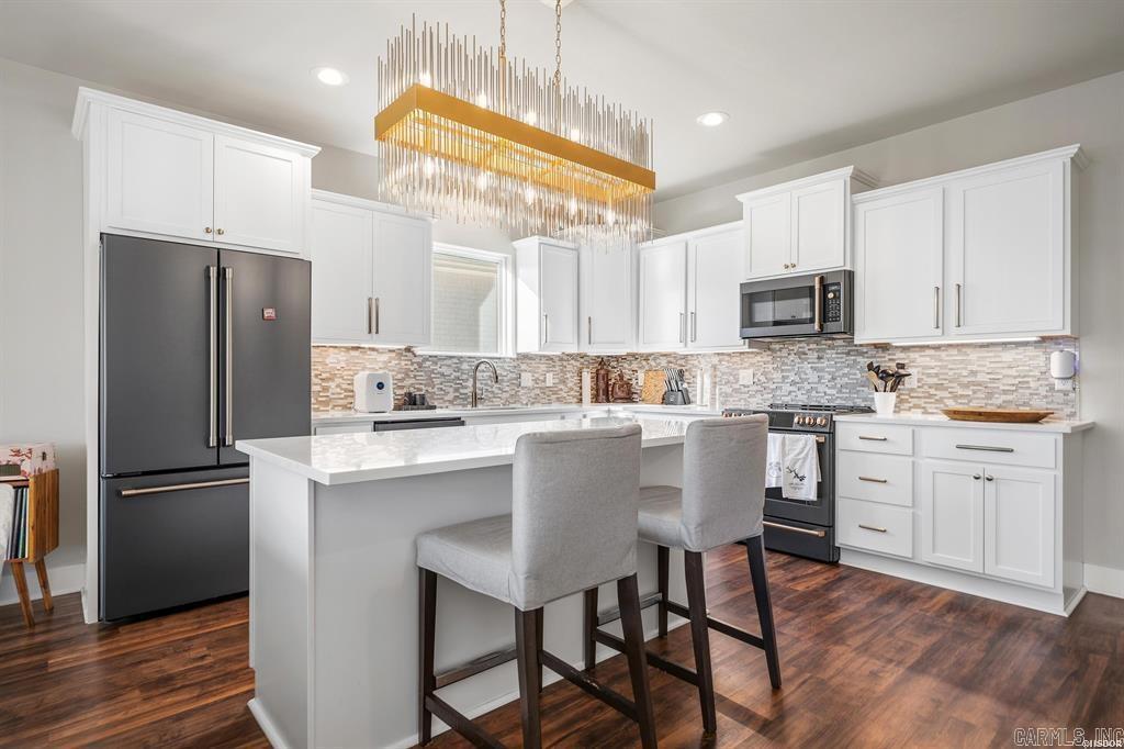 COTTAGES AT BAYSHORE - Residential