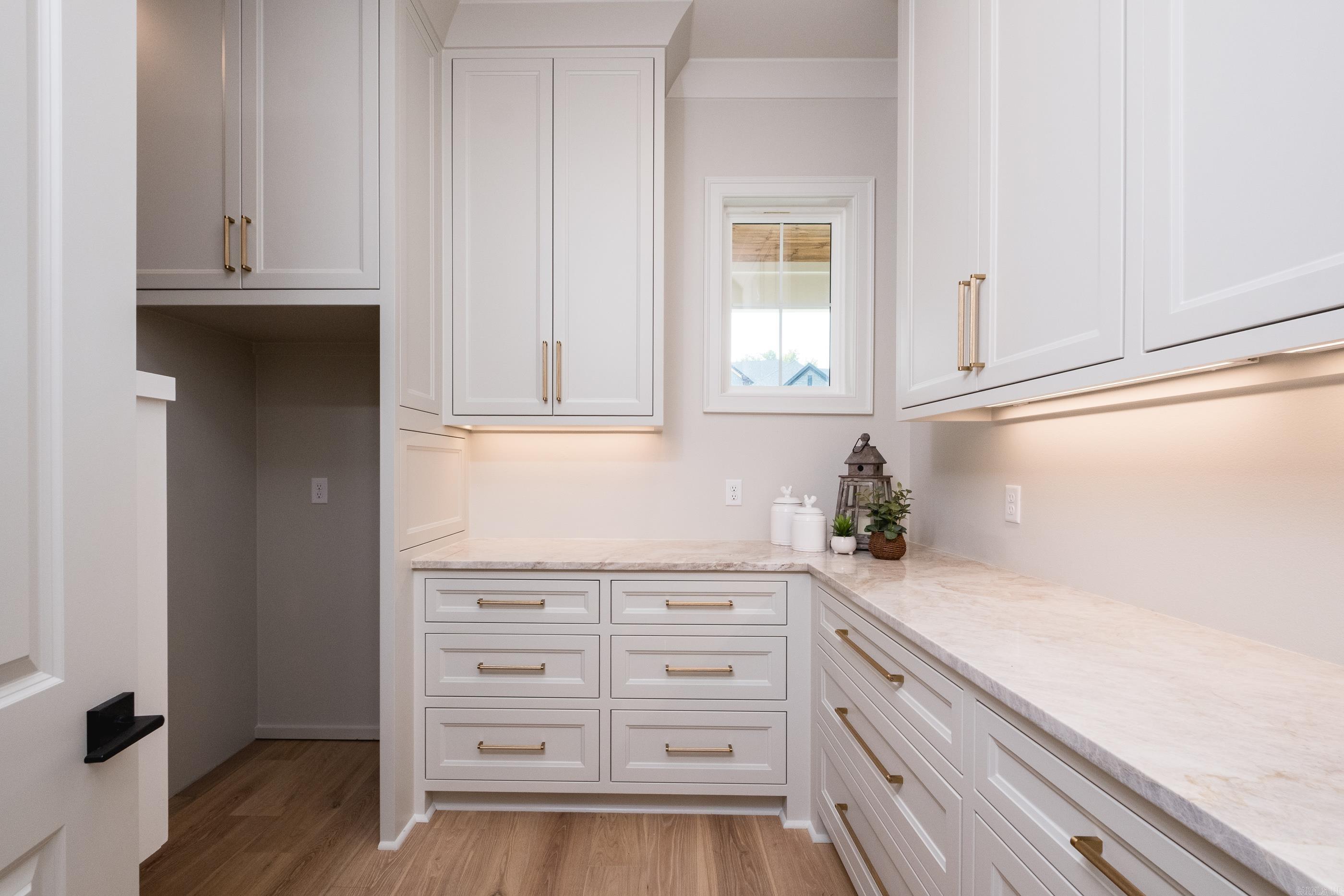 CHENAL VALLEY ABINGTON COURT - Residential