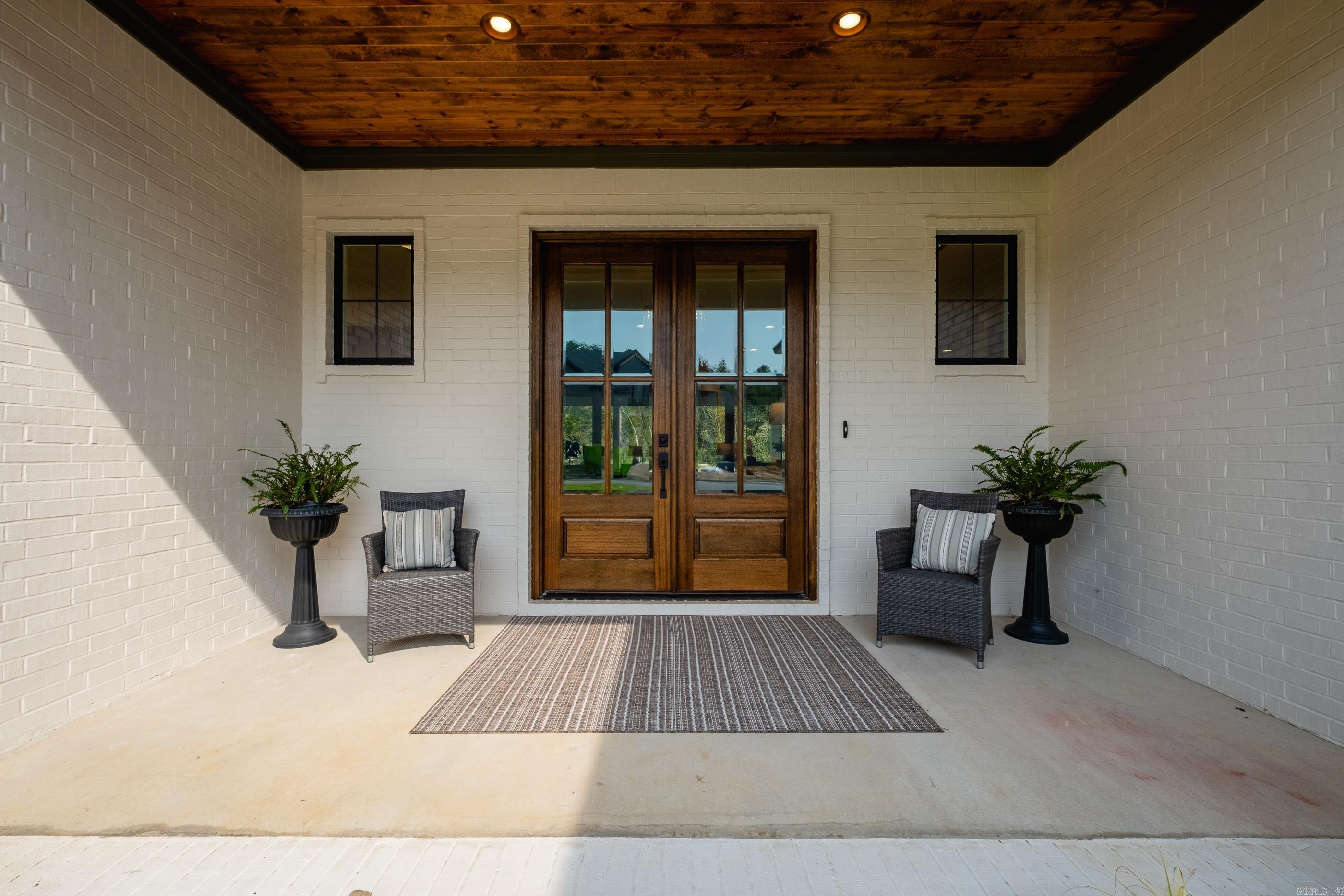 CHENAL VALLEY ABINGTON COURT - Residential