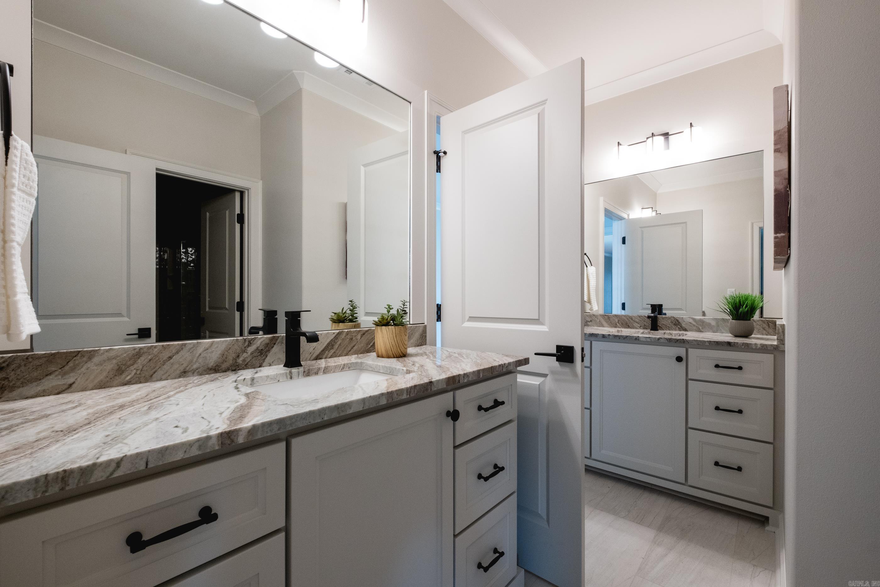 CHENAL VALLEY ABINGTON COURT - Residential