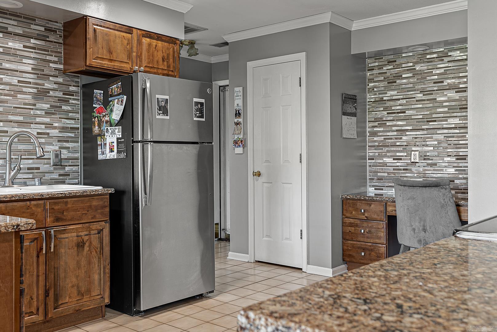 BARRETT'S - Residential