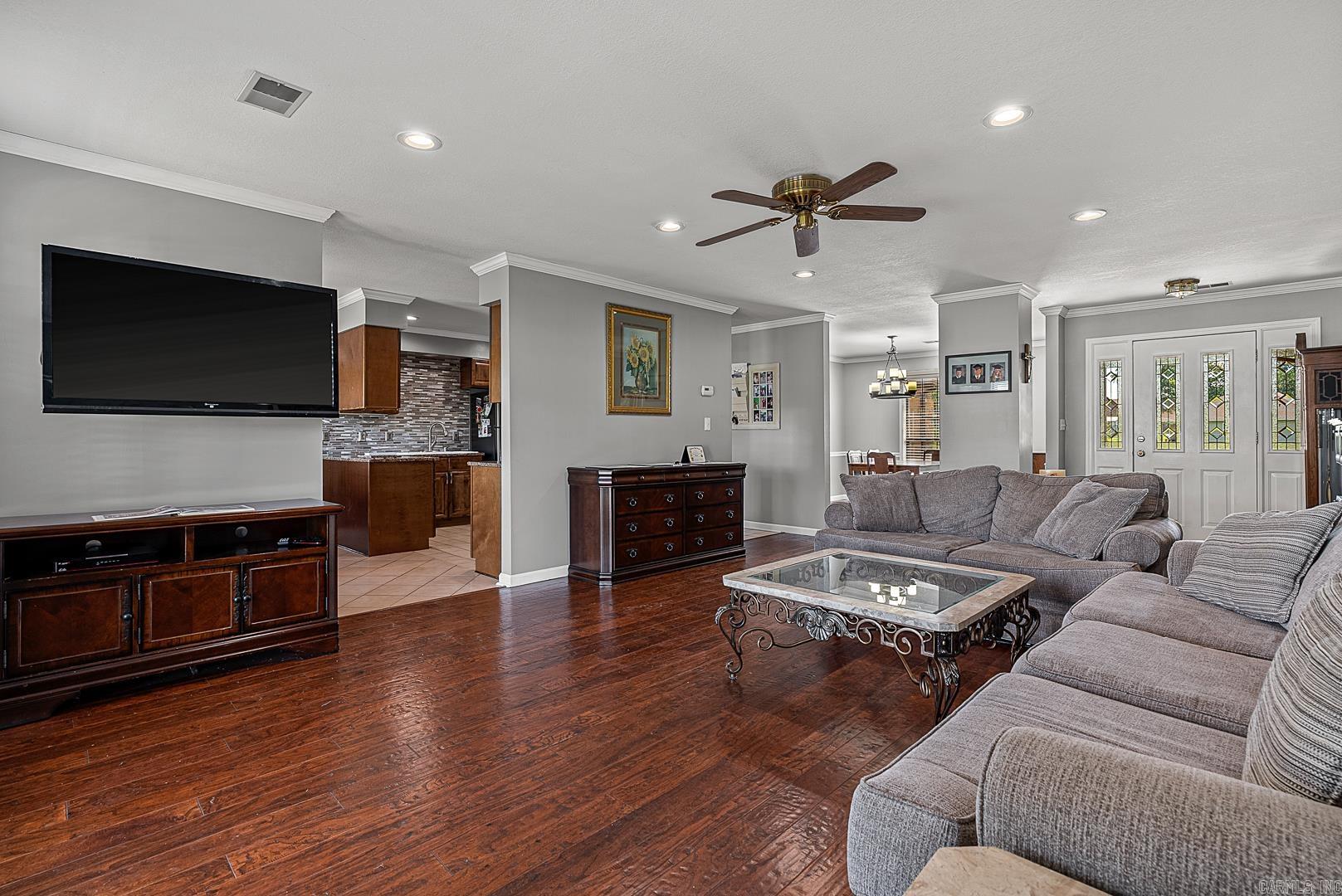 BARRETT'S - Residential