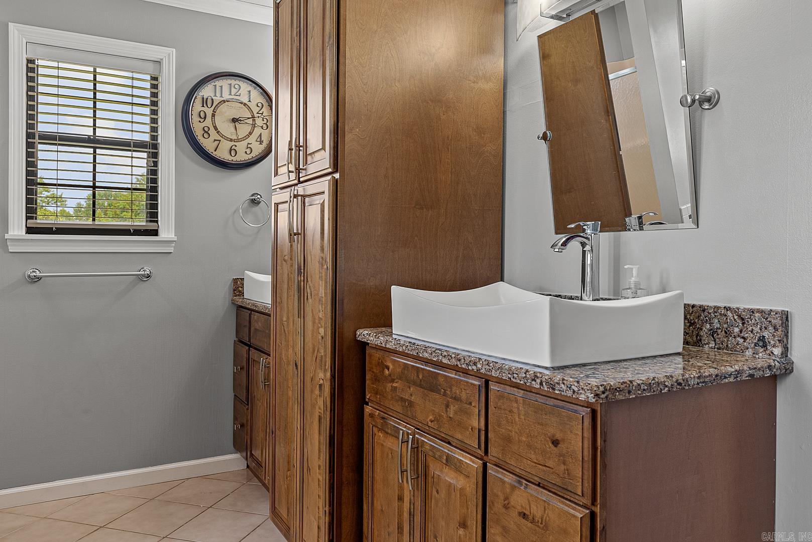 BARRETT'S - Residential