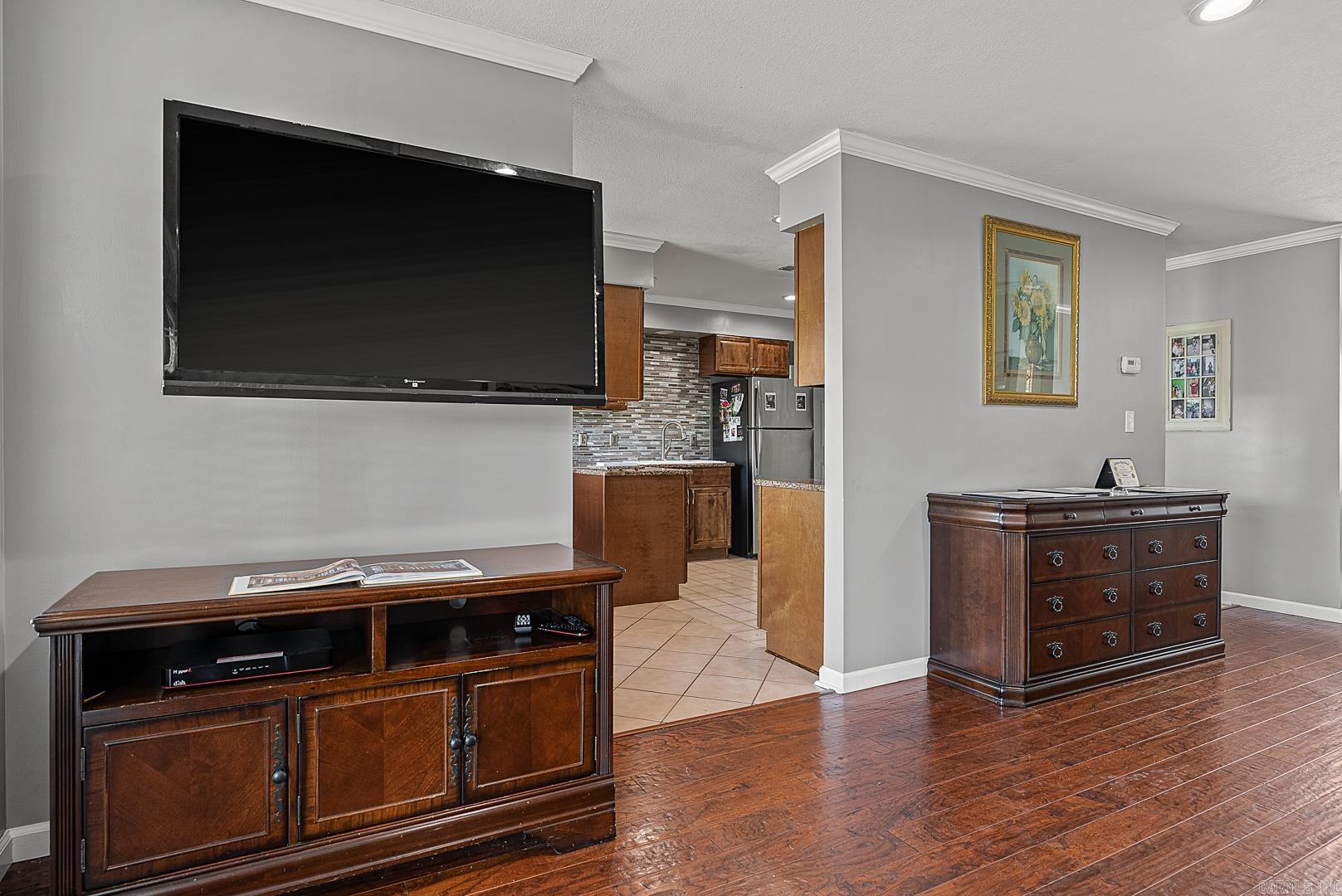 BARRETT'S - Residential