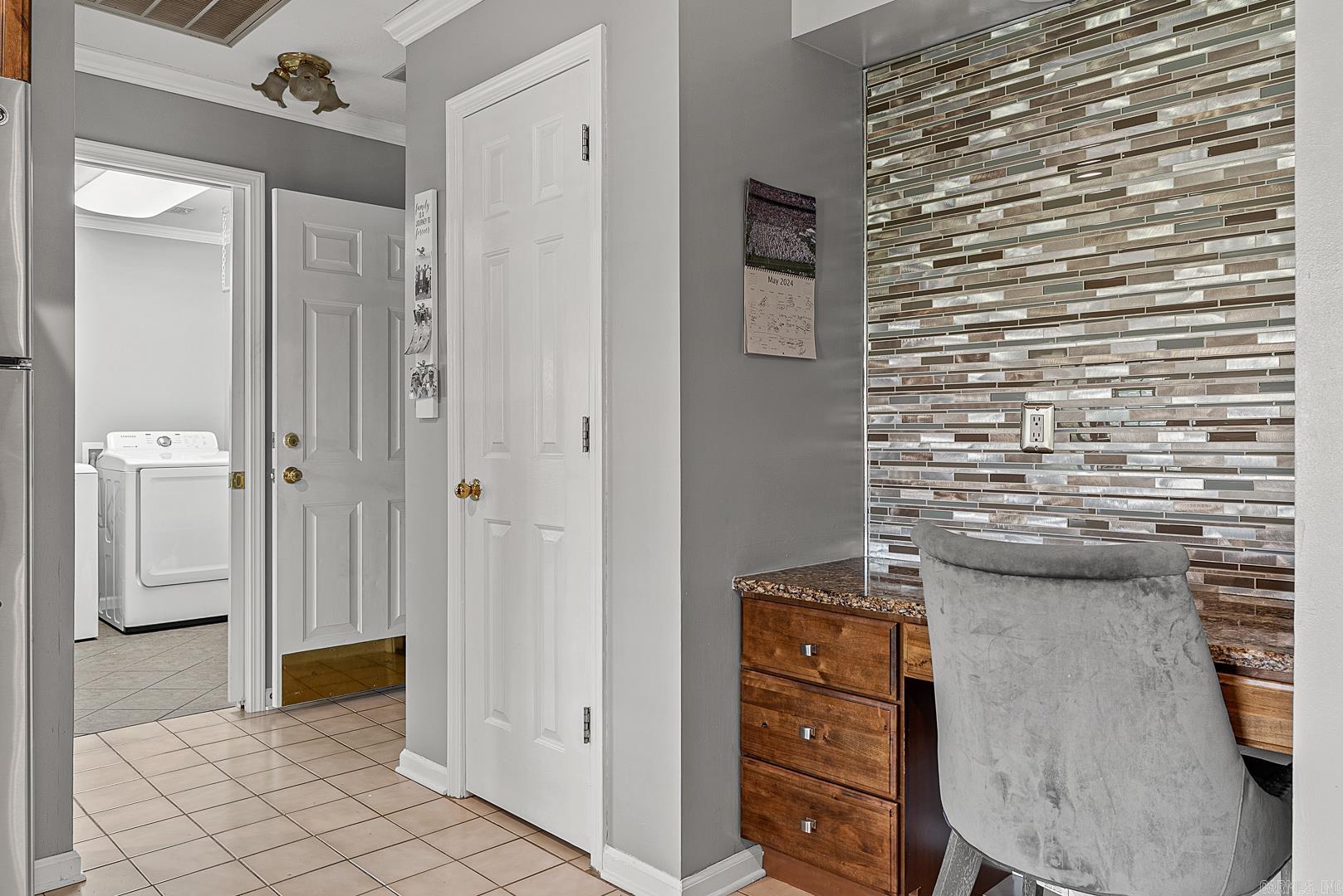 BARRETT'S - Residential