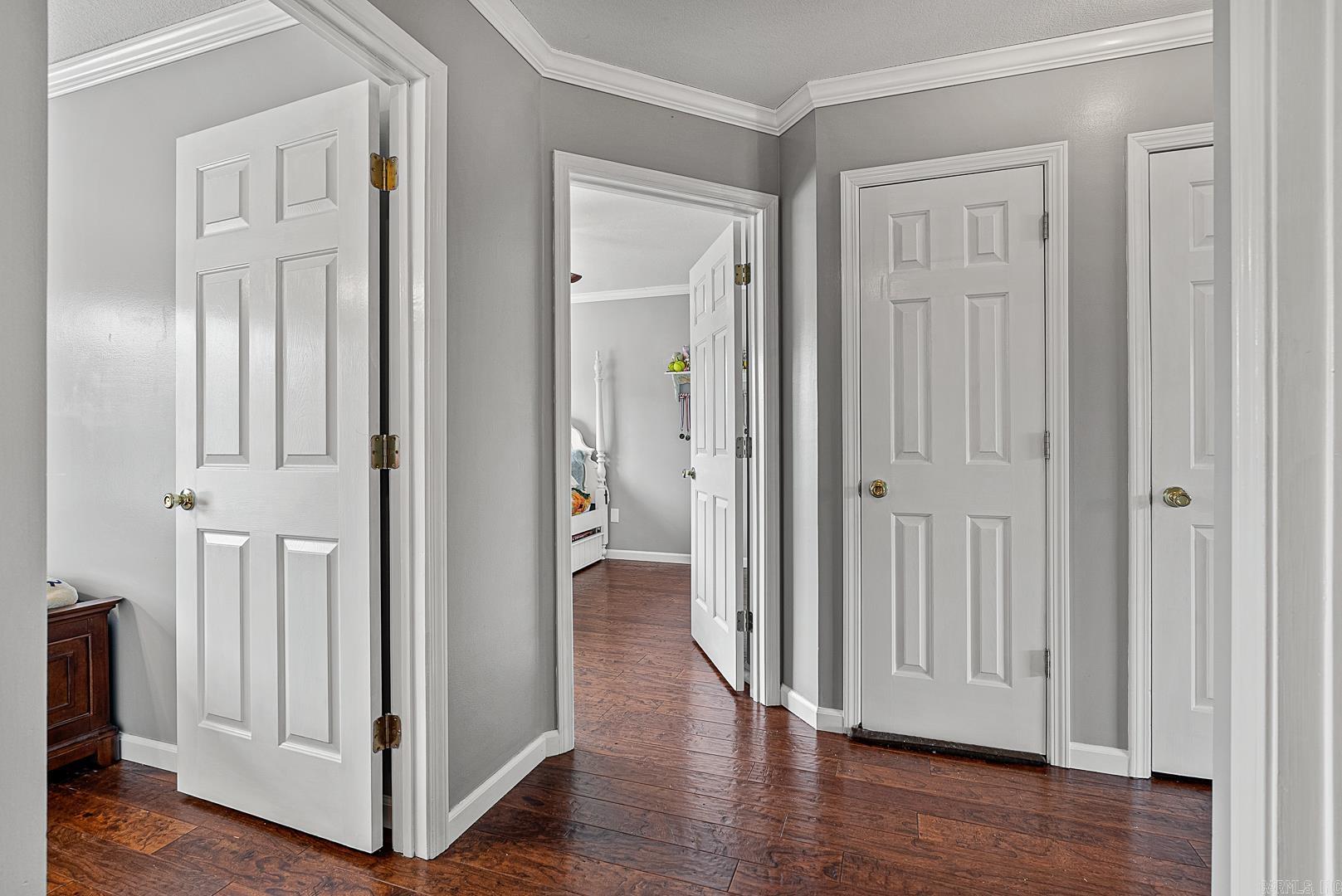 BARRETT'S - Residential