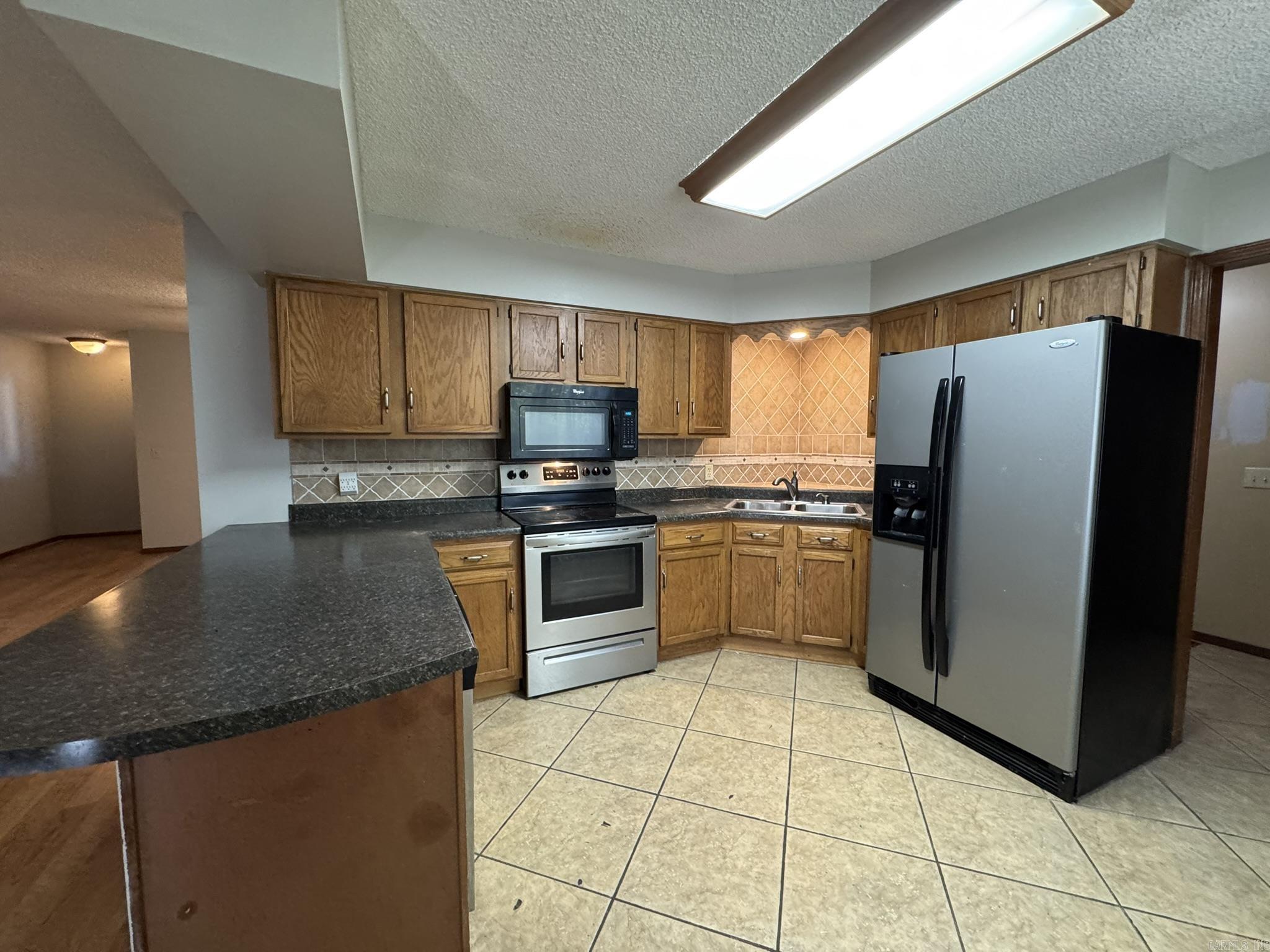 SOUTHERN MEADOWS ESTATE - Residential