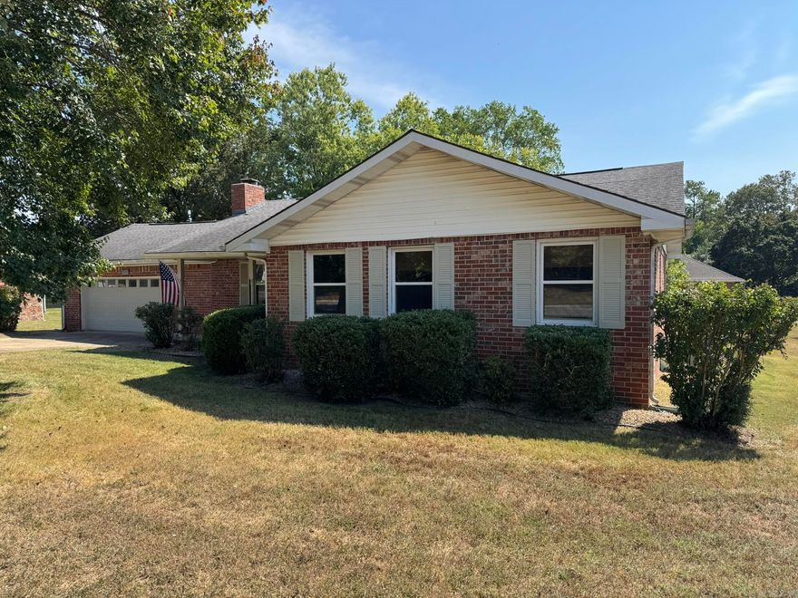WELCOME TO THIS MOVE IN READY 3 BEDROOM/2 BATH BRICK HOME LOCATED IN A QUIET SUBDIVISION, CLOSE TO SCHOOLS, SHOPPING, AND LOCAL AMENITIES. THE HOME SITS ON A LEVEL LOT THAT FEATURES A LARGE SHADE TREE. INSIDE THE HOME FEATURES A WELL-DESIGNED KITCHEN, LIVING ROOM WITH A WOOD BURNING FIREPLACE, & PLENTY OF CLOSET SPACE. NEW HEATING AND COOLING SYSTEM INSTALLED LAST YEAR. ALL APPLIANCES & THE HOT TUB WILL CONVEY WITH THE SALE.