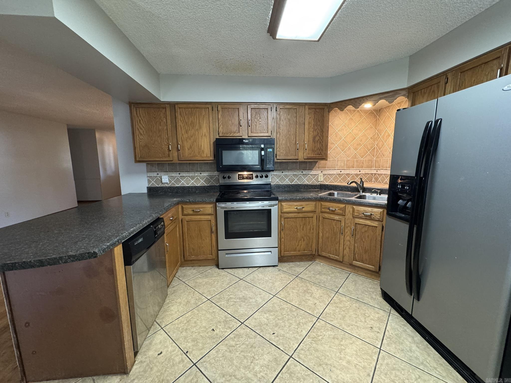 SOUTHERN MEADOWS ESTATE - Residential