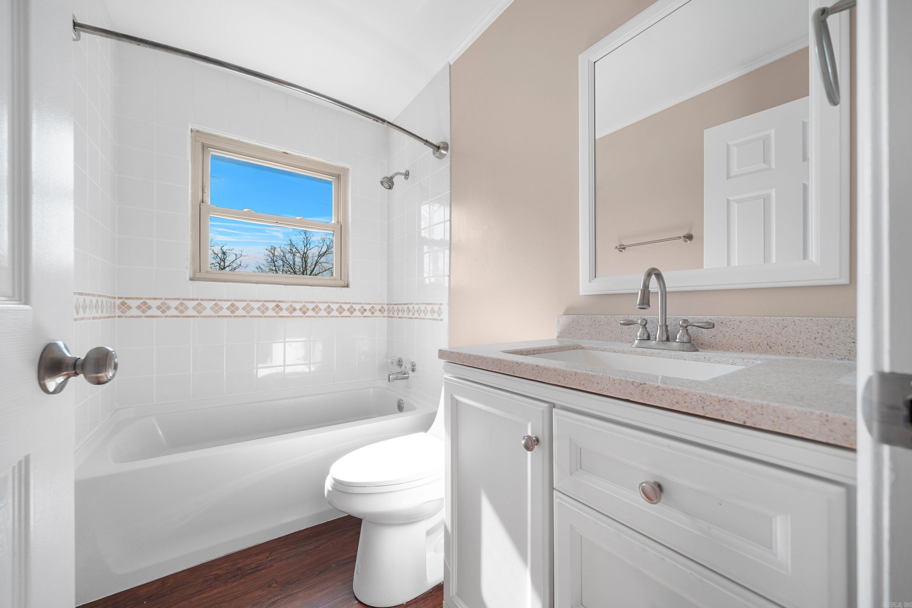 INDIAN HILLS - Residential