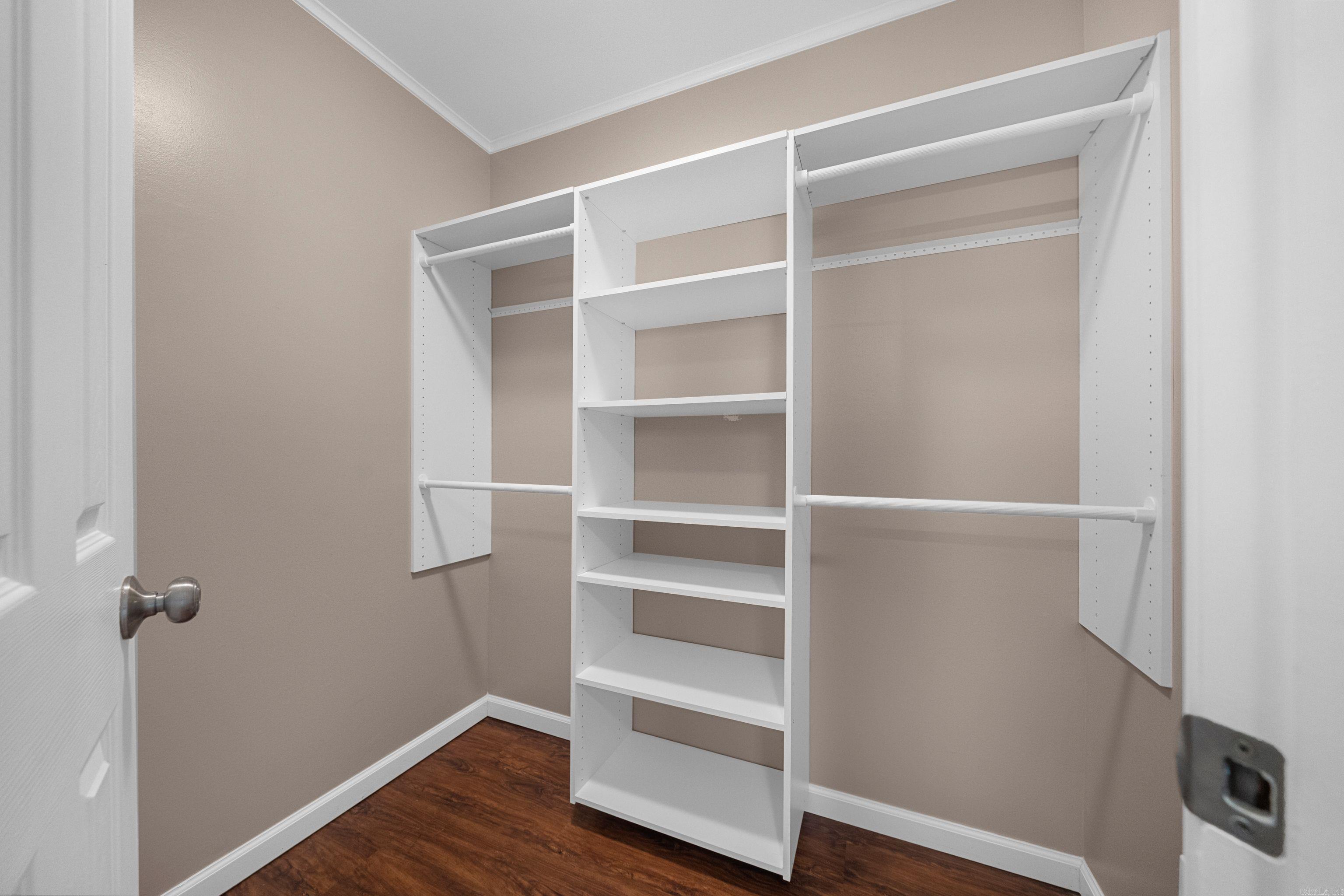 INDIAN HILLS - Residential