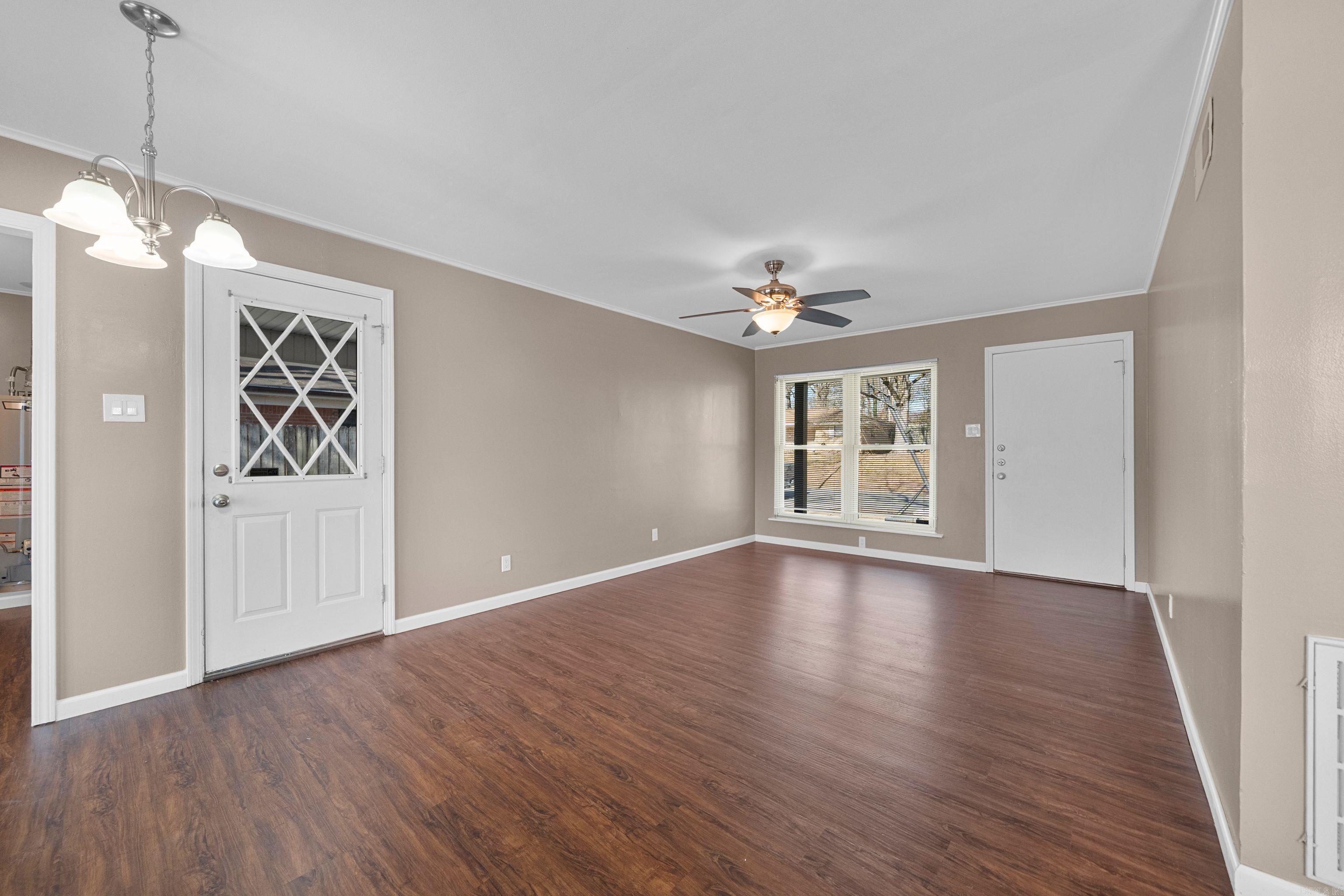 INDIAN HILLS - Residential