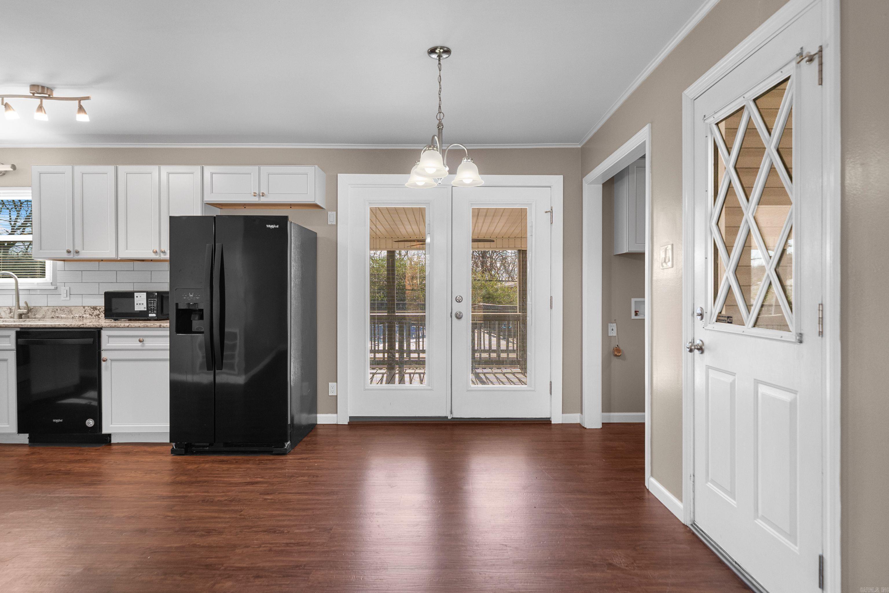 INDIAN HILLS - Residential