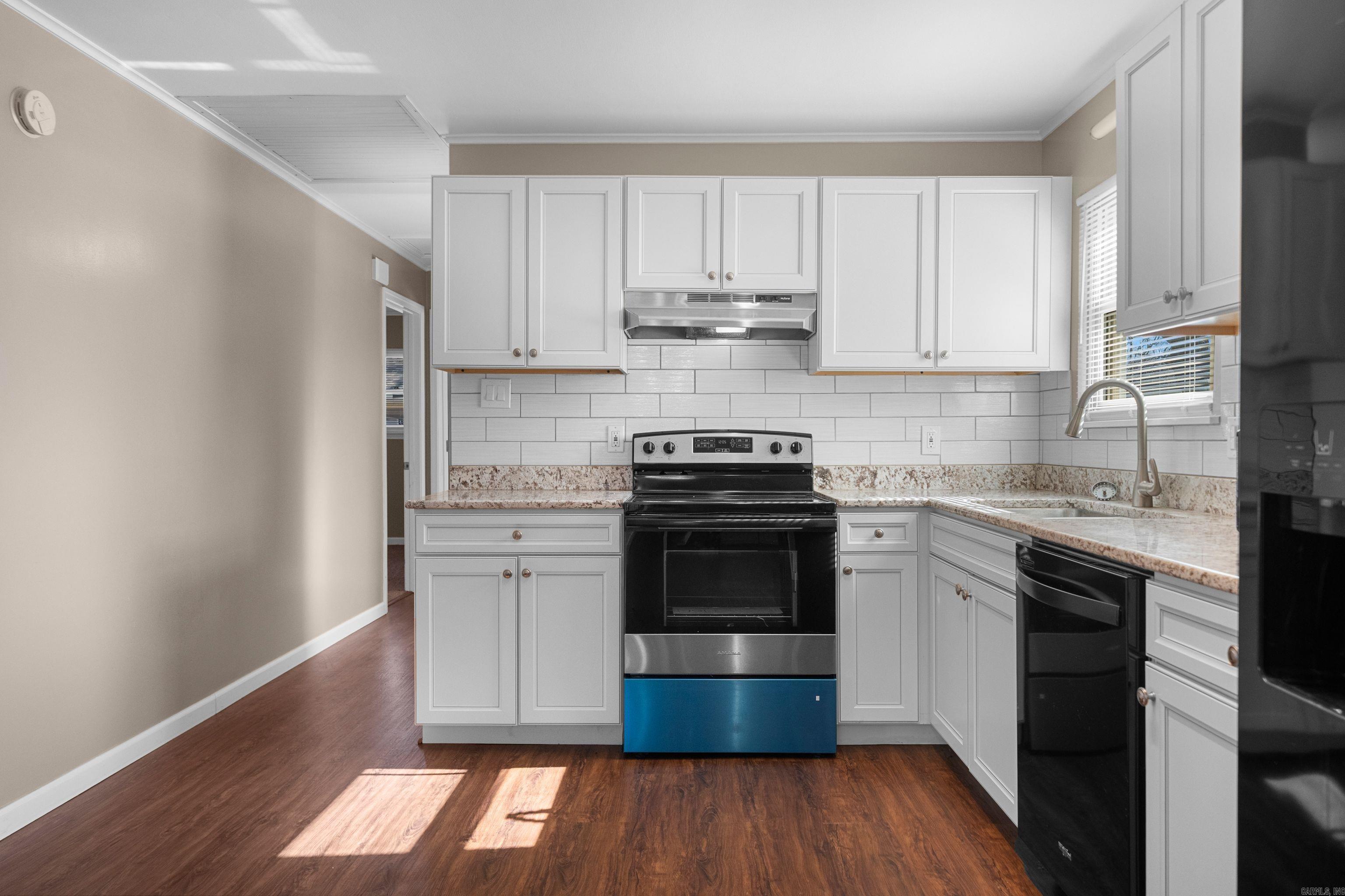 INDIAN HILLS - Residential