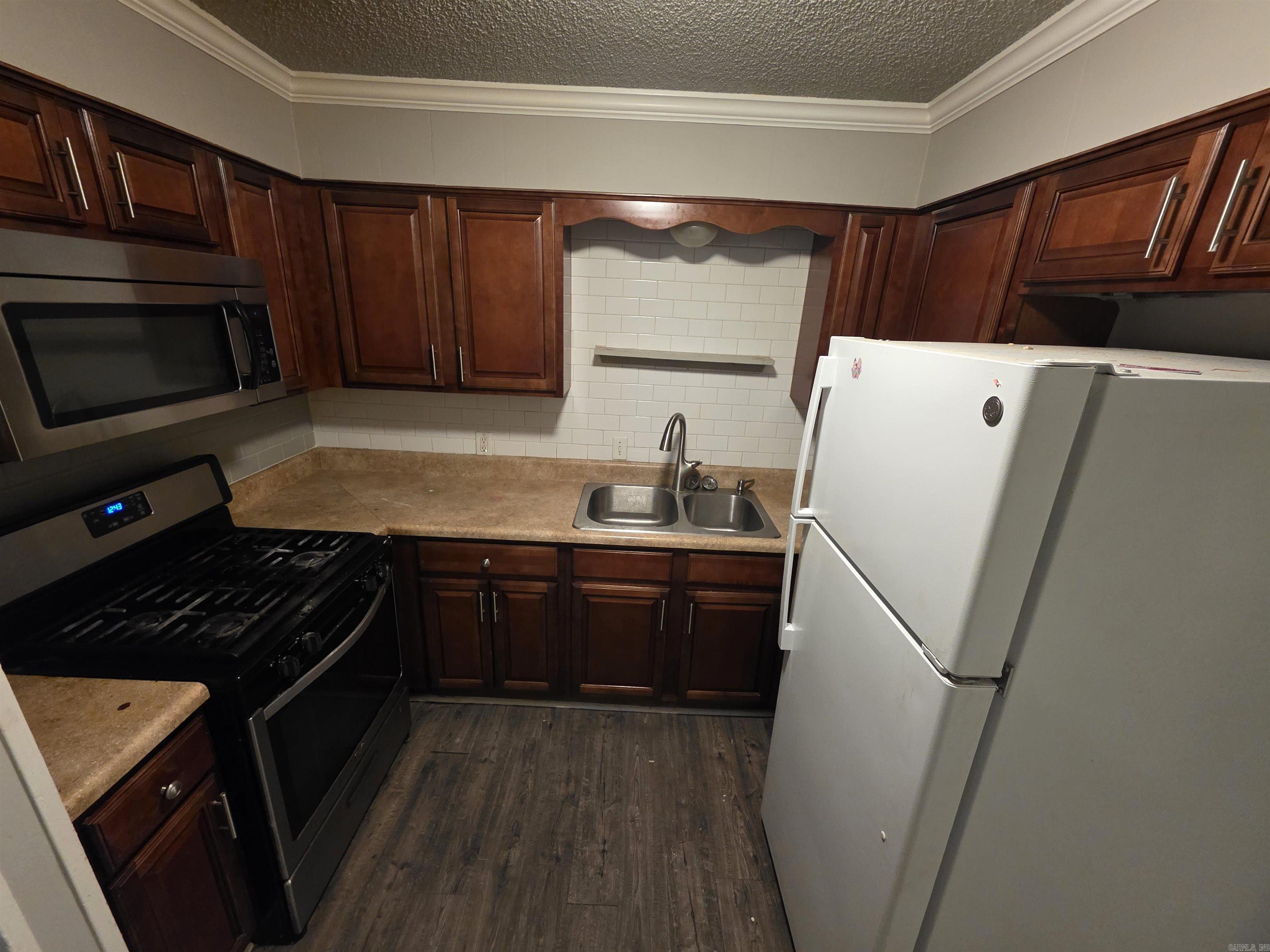 Not in Subdivision - Residential Lease