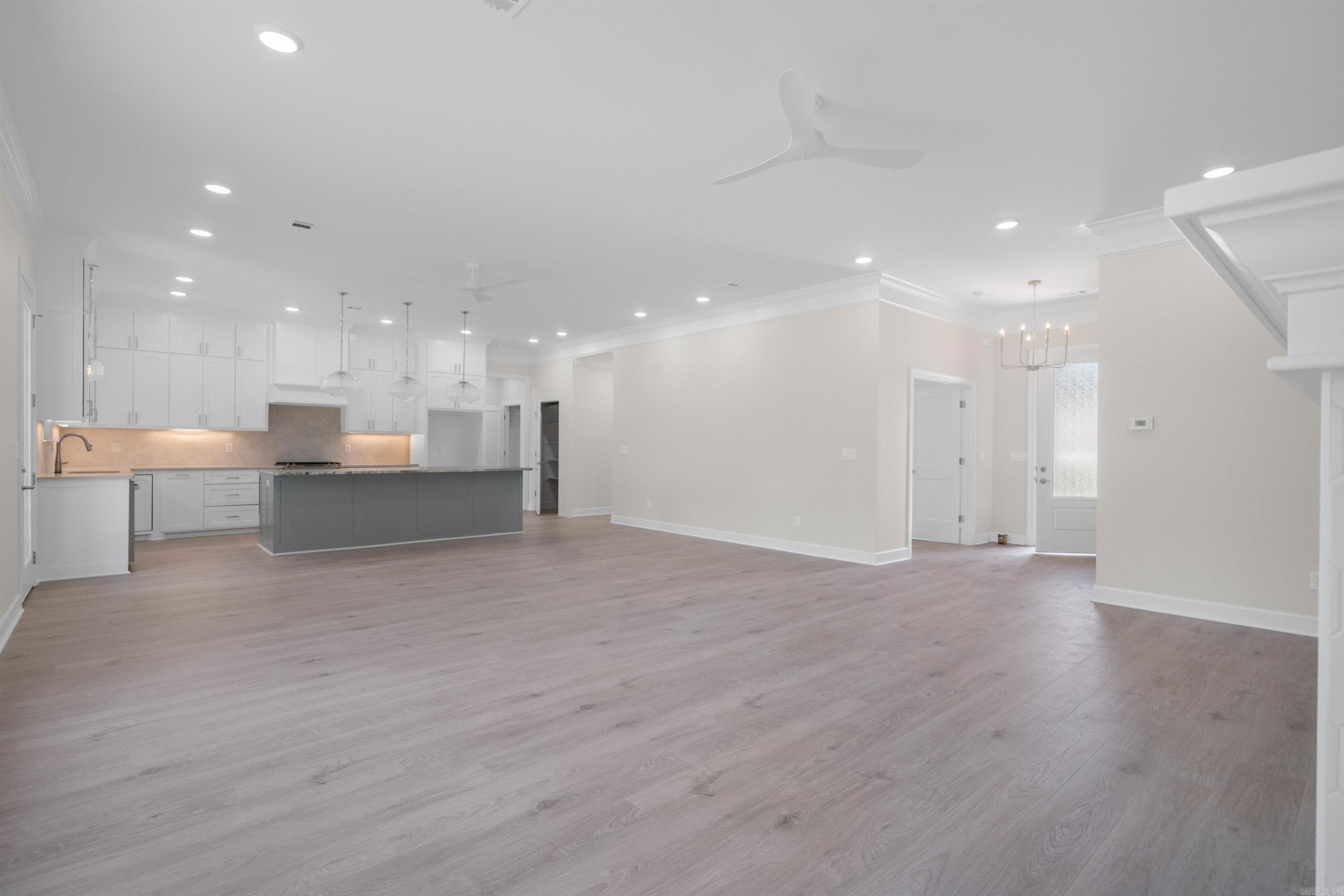 LA CALA ESTATES - Residential