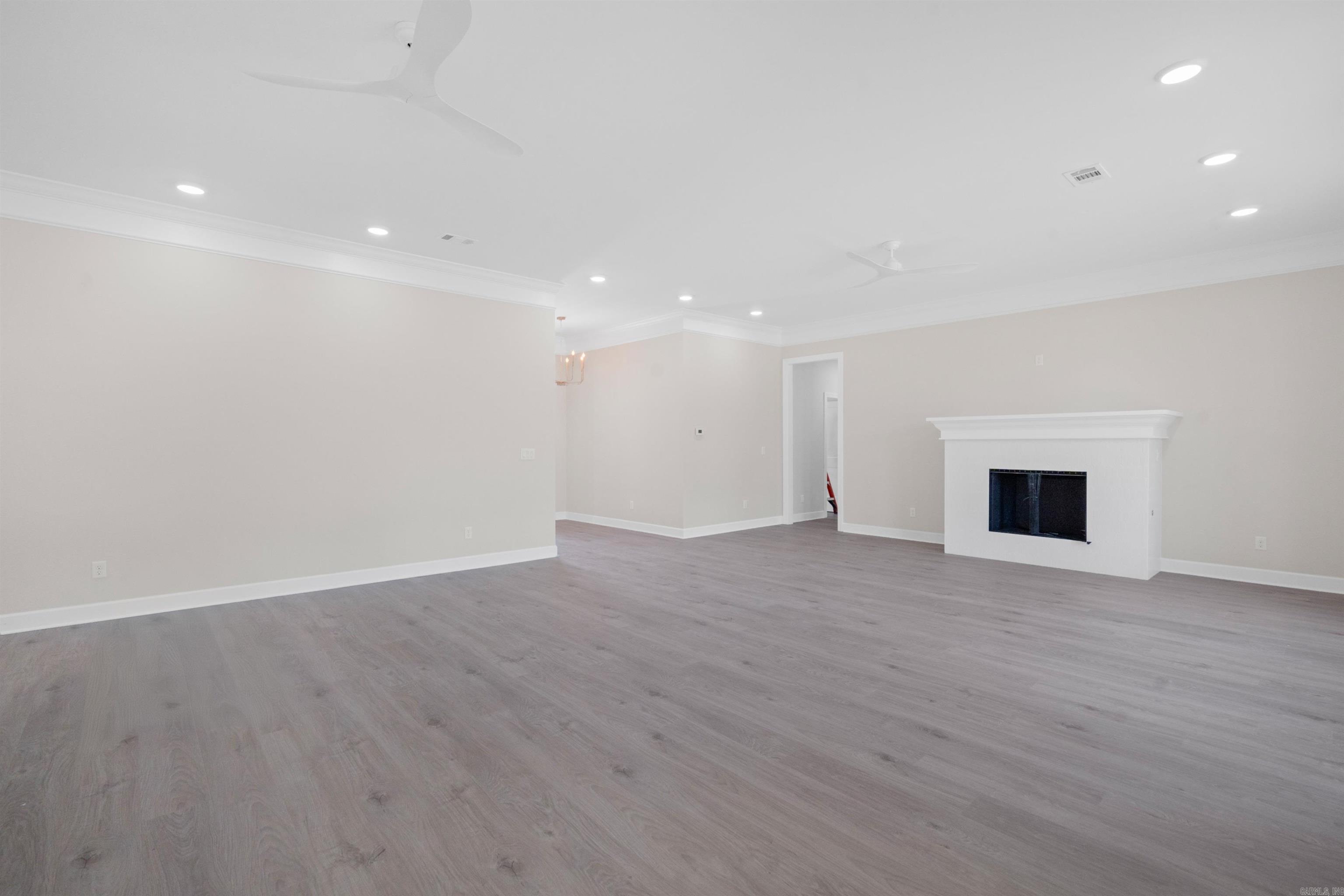 LA CALA ESTATES - Residential