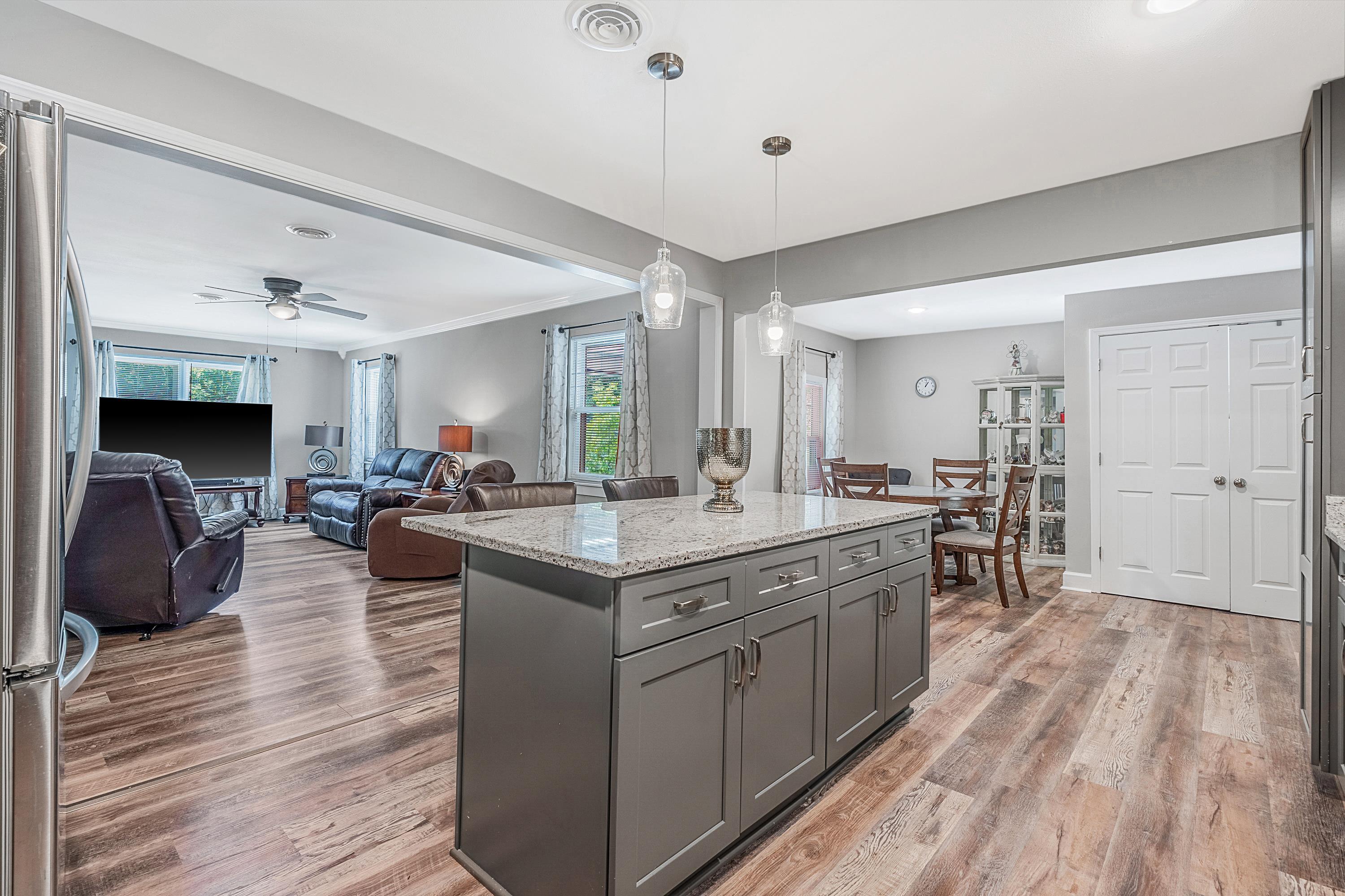 THOMPSON ADDN - Residential