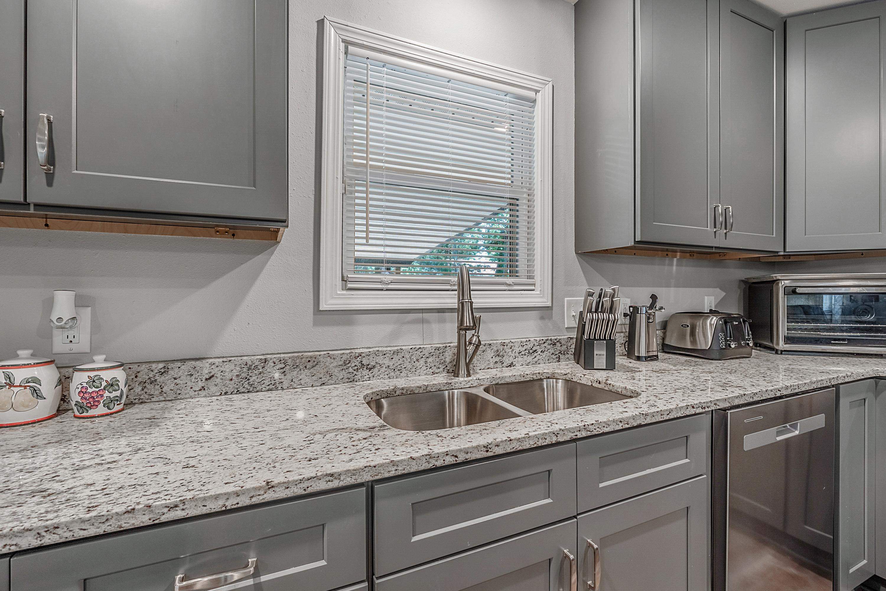 THOMPSON ADDN - Residential