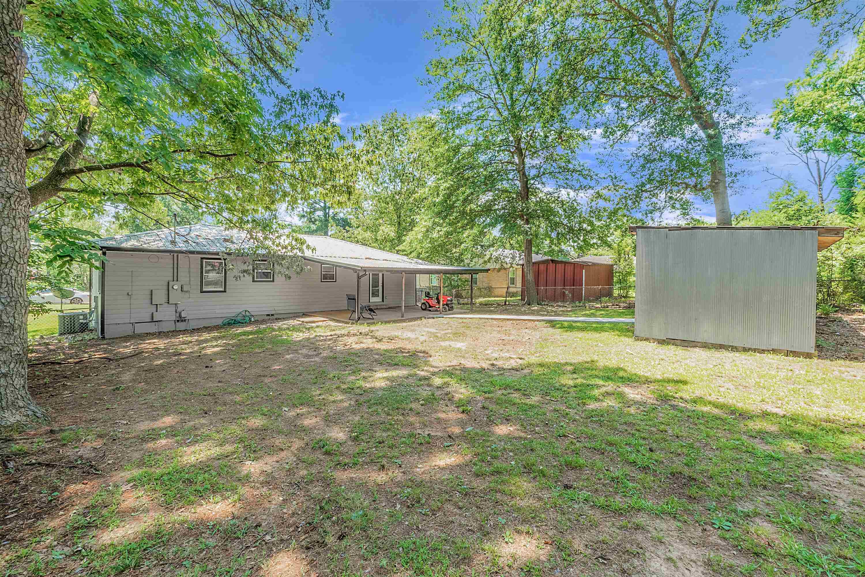 THOMPSON ADDN - Residential