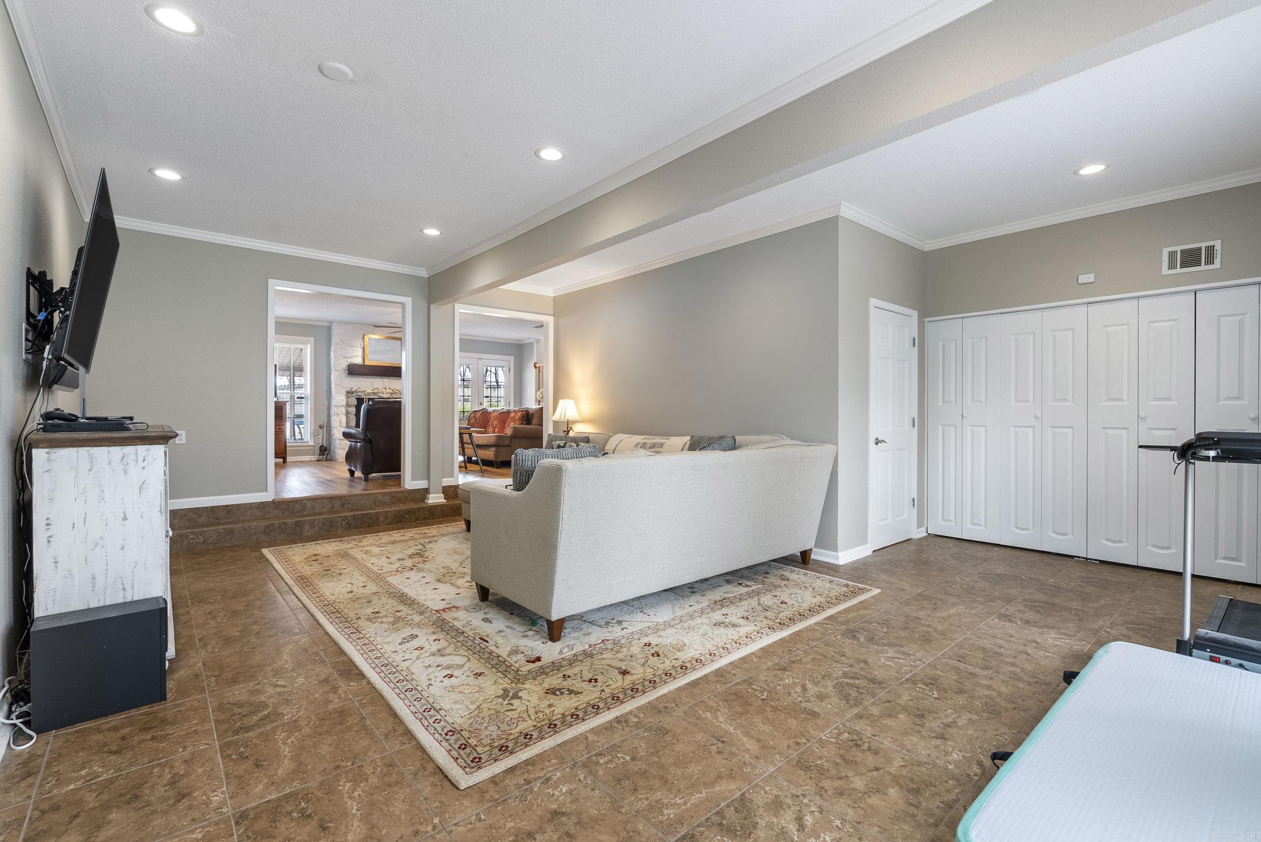 PLEASANT VALLEY - Residential