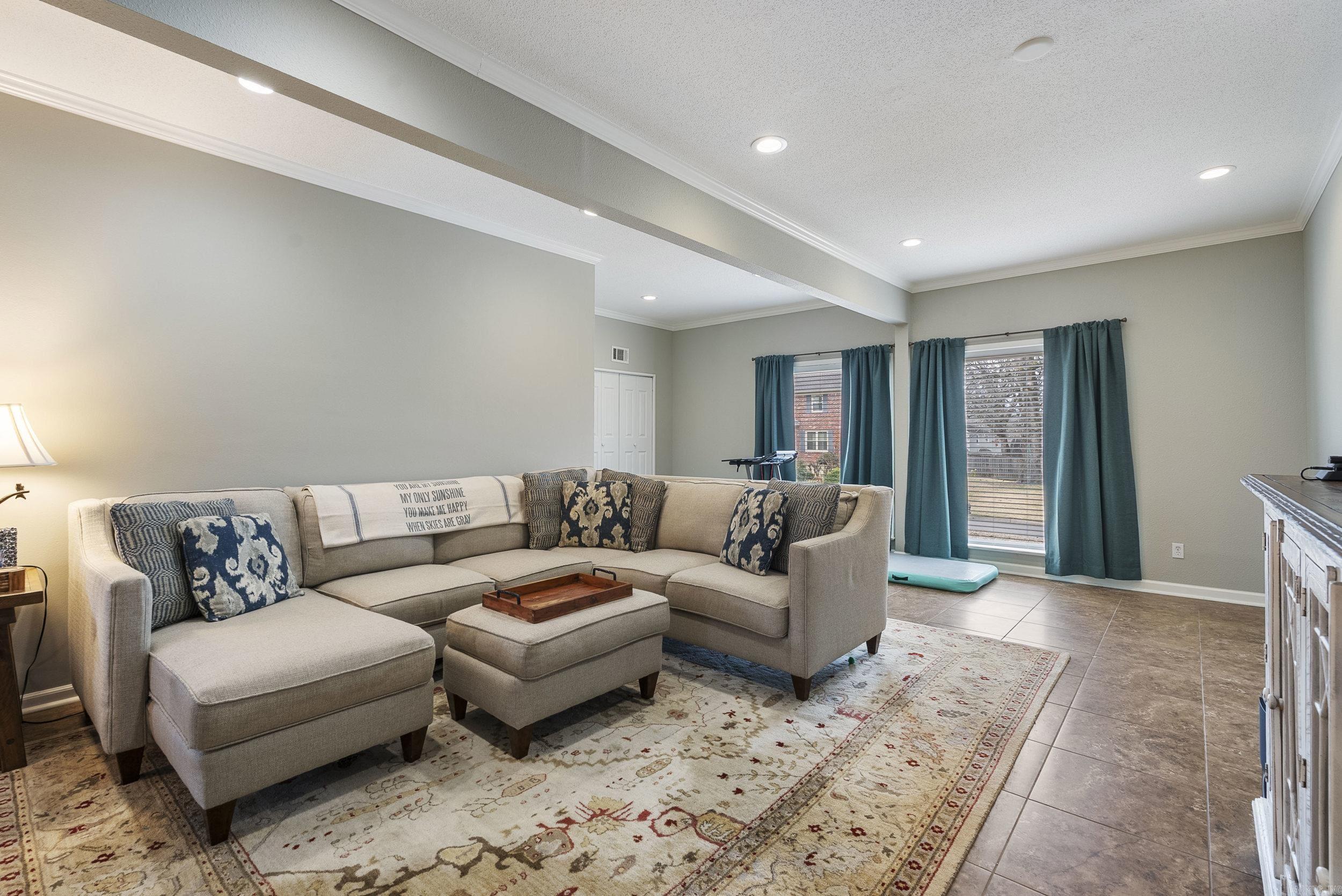 PLEASANT VALLEY - Residential