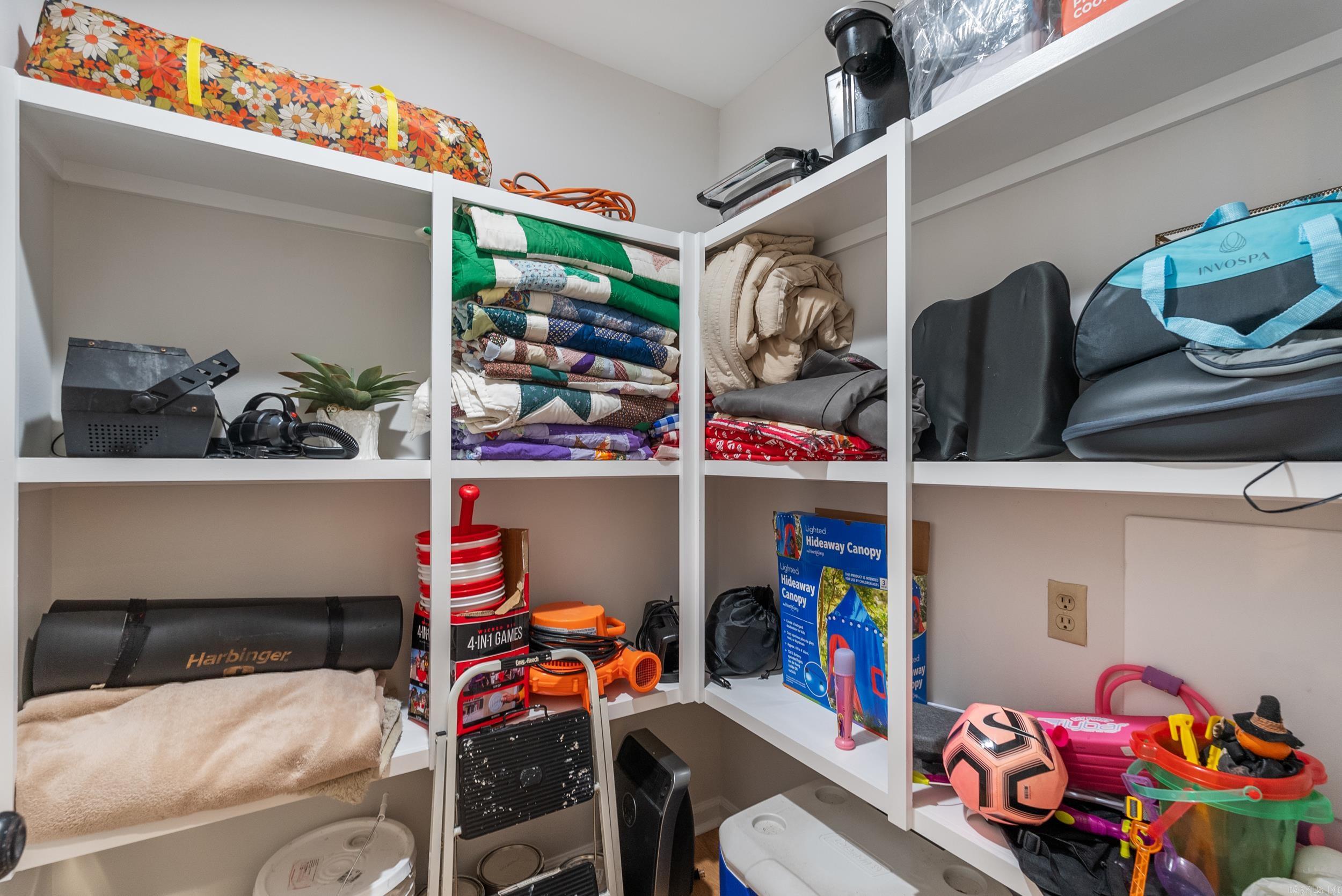 PLEASANT VALLEY - Residential