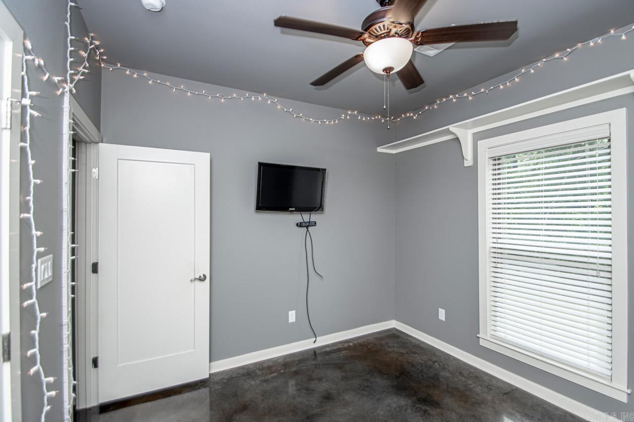 COLDWATER CREEK - Residential