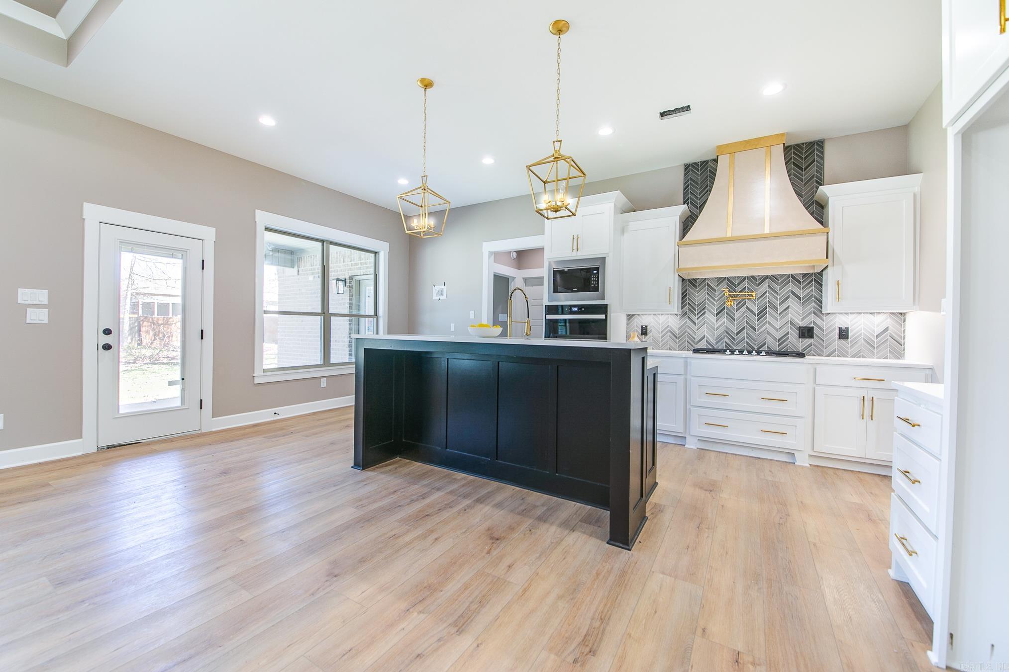 GREYSTONE - Residential