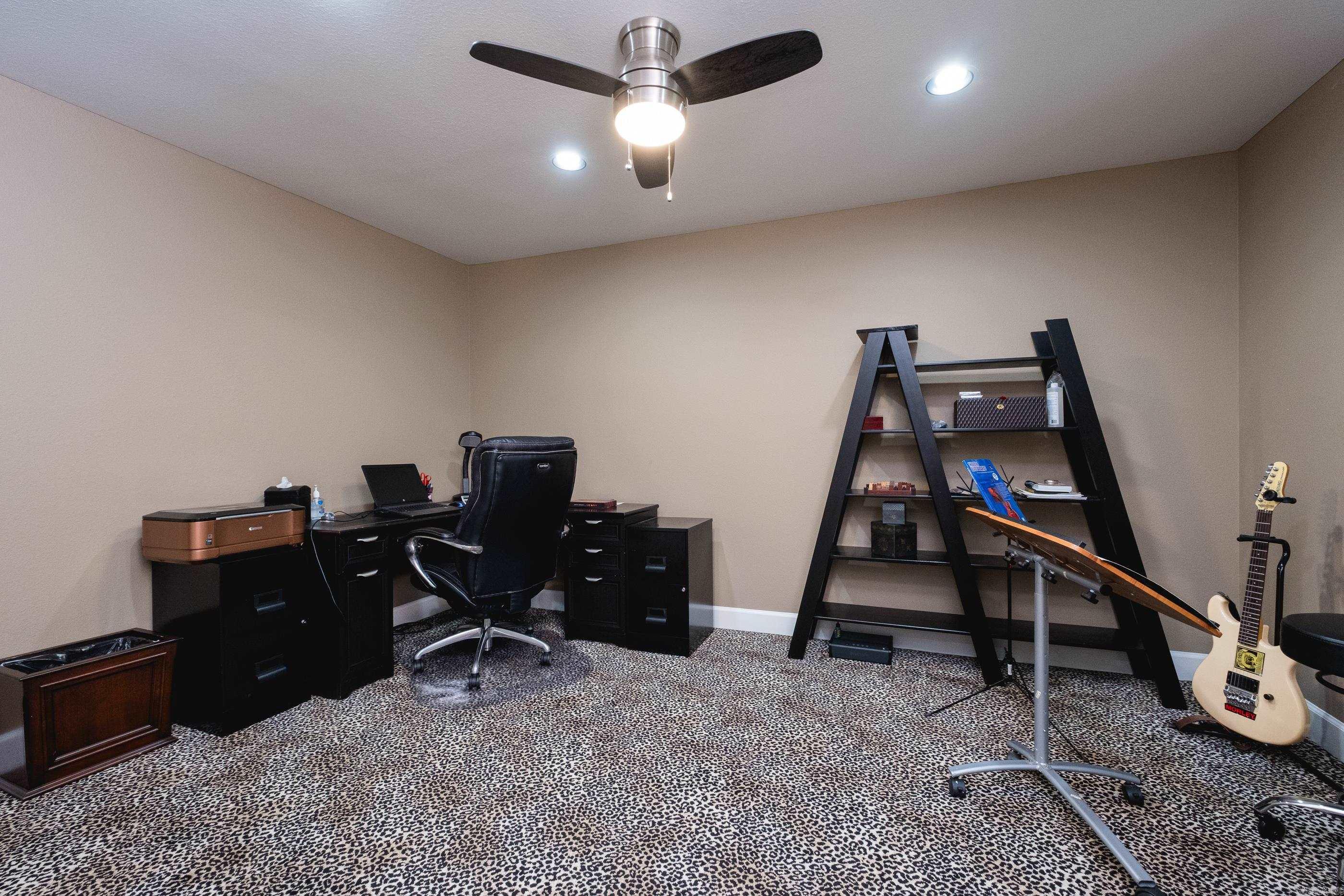 SHADY VALLEY - Residential