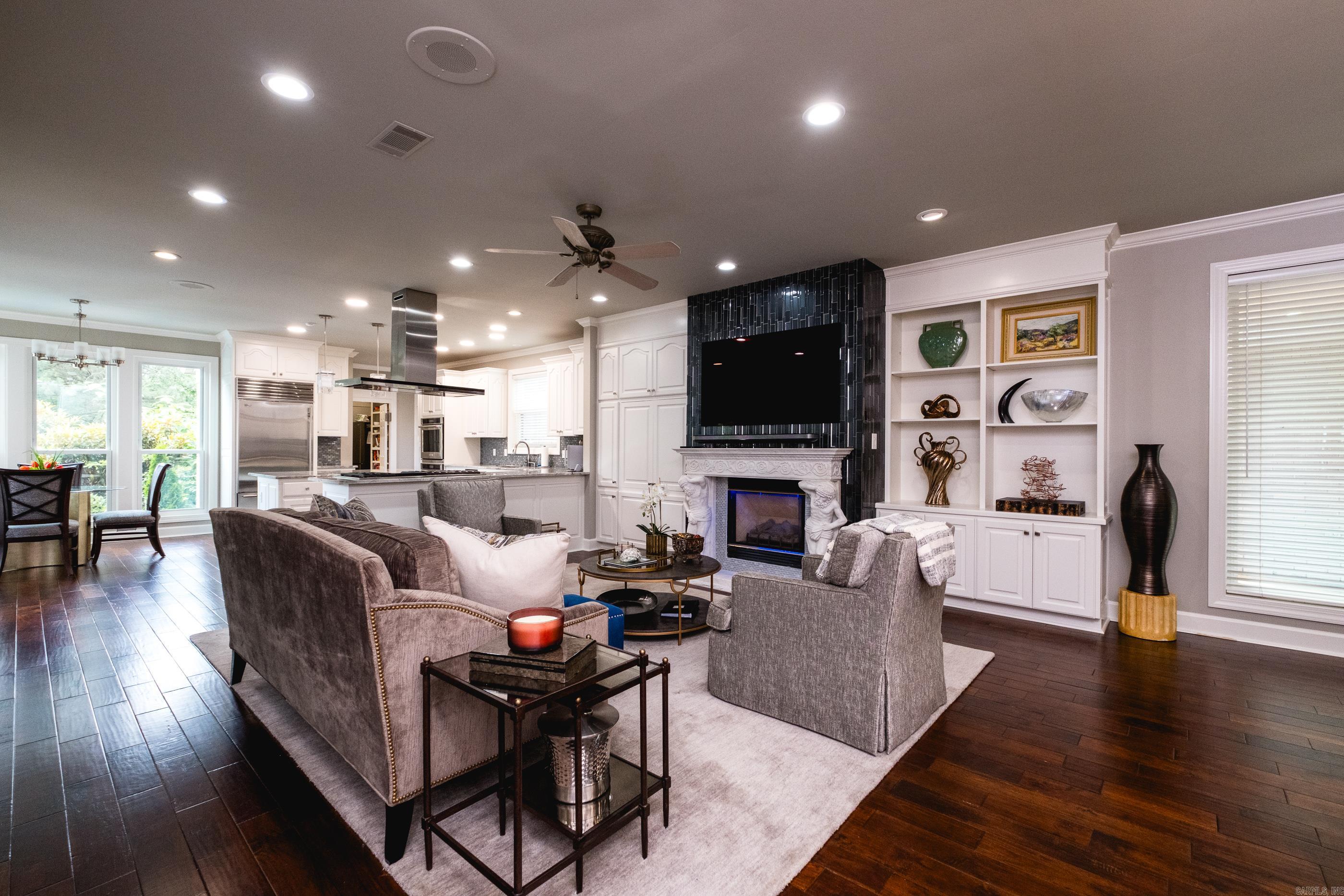 SHADY VALLEY - Residential