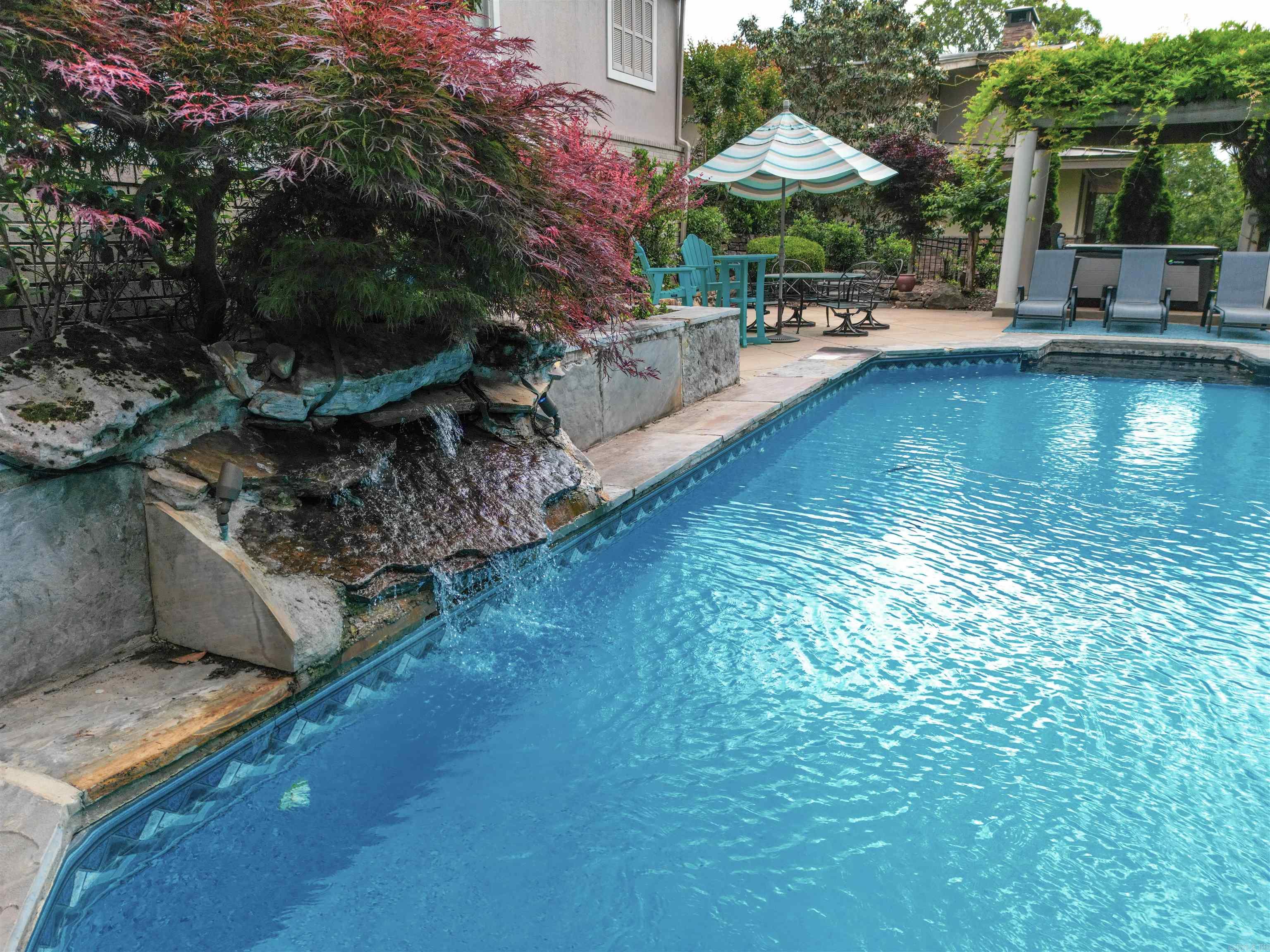 SHADY VALLEY - Residential