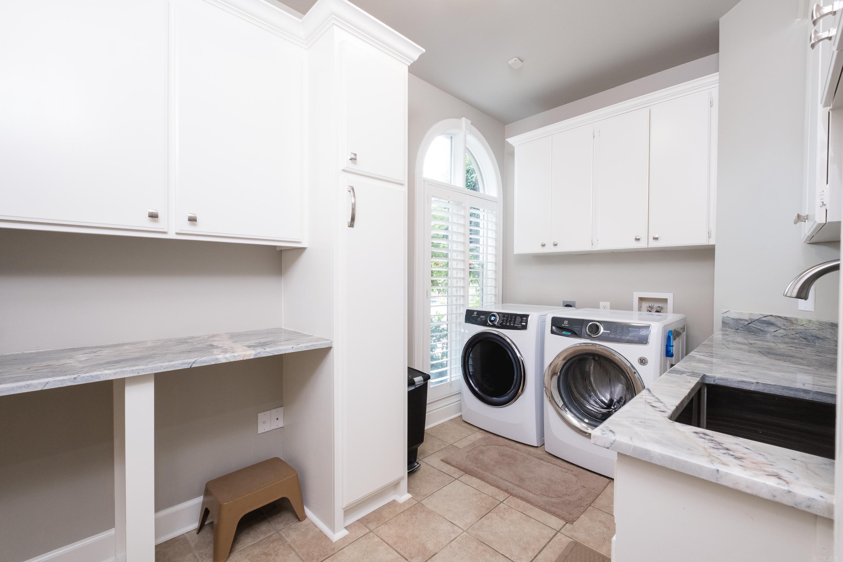 SHADY VALLEY - Residential