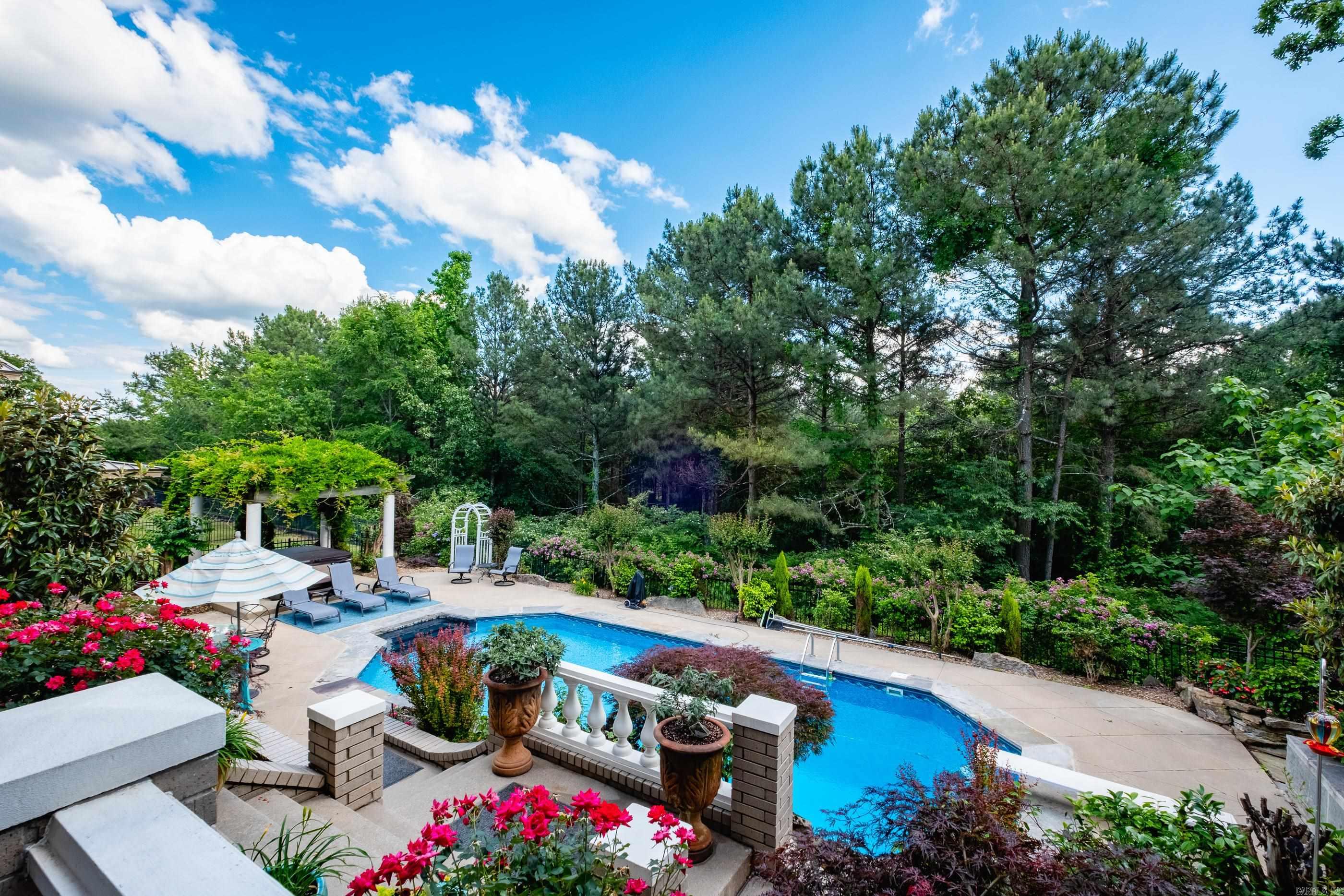 SHADY VALLEY - Residential