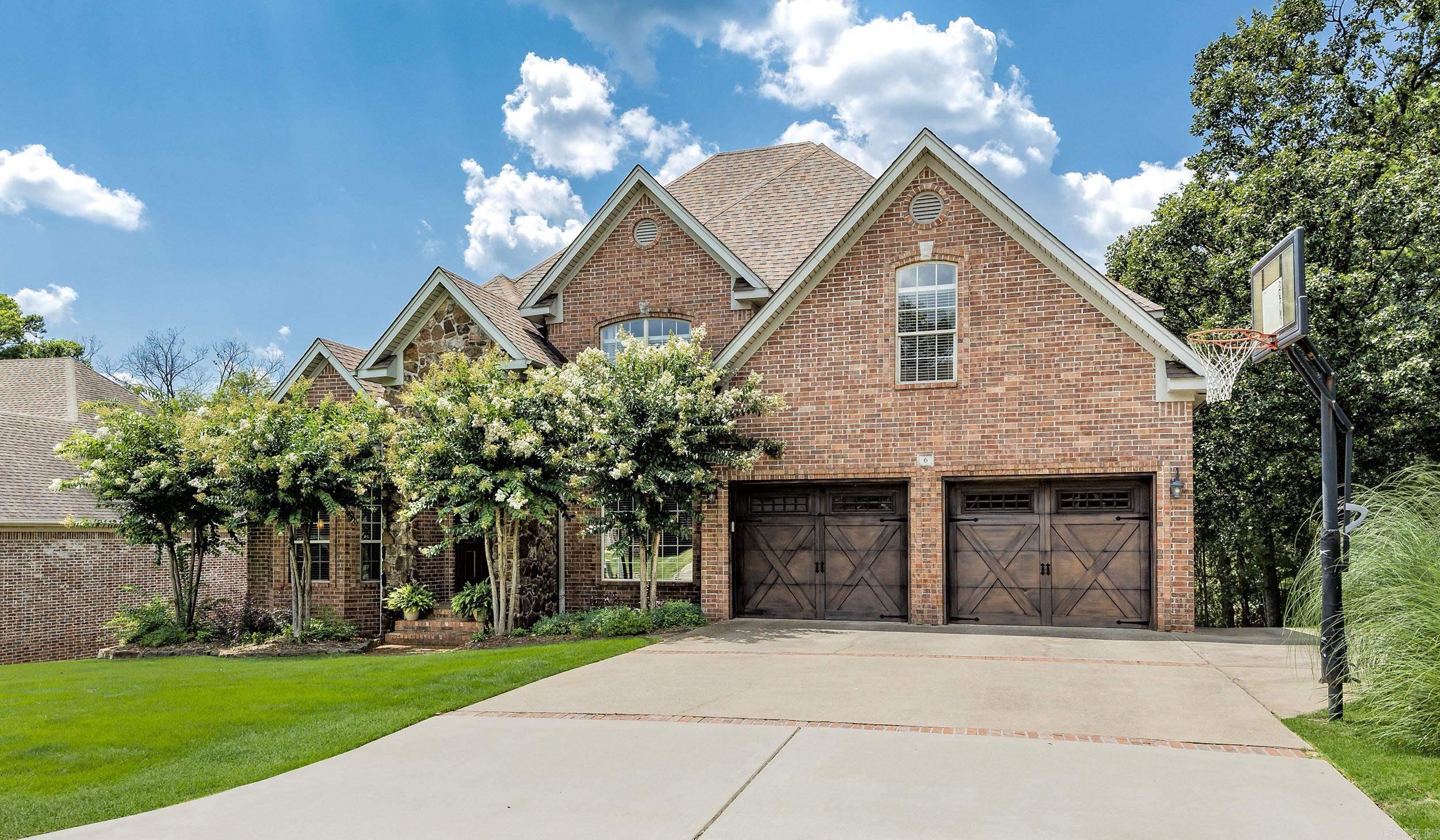 THE VILLAGES OF WELLINGTON - Residential