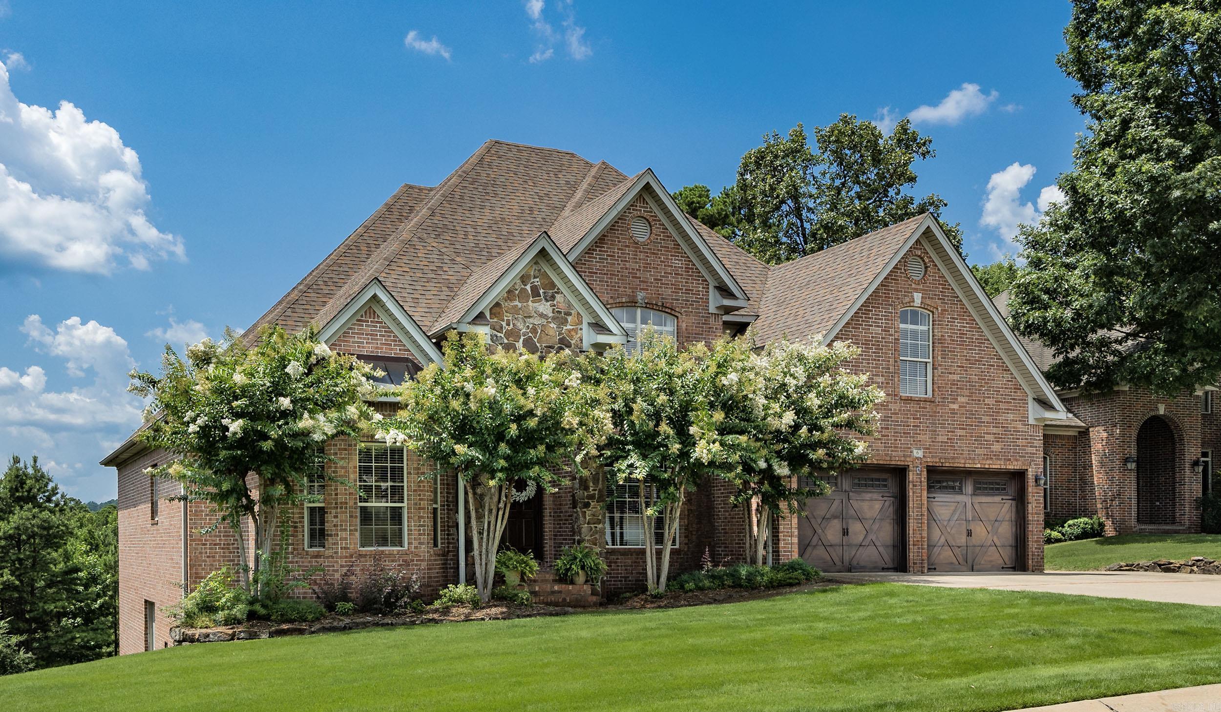 THE VILLAGES OF WELLINGTON - Residential