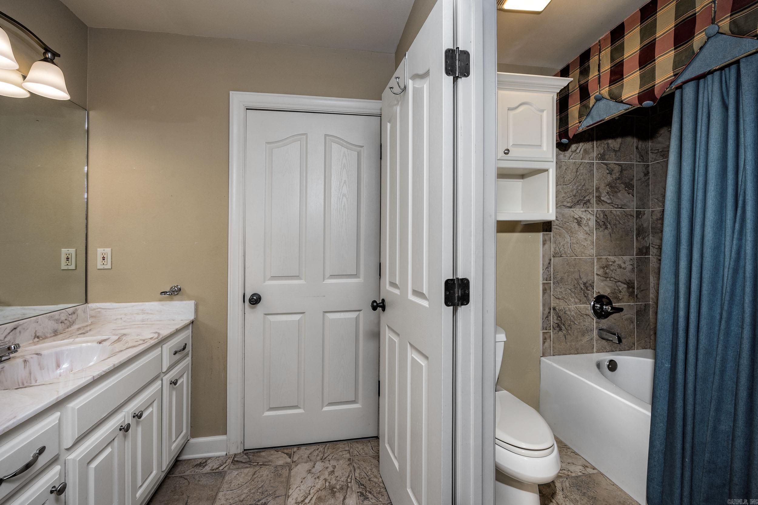 THE VILLAGES OF WELLINGTON - Residential