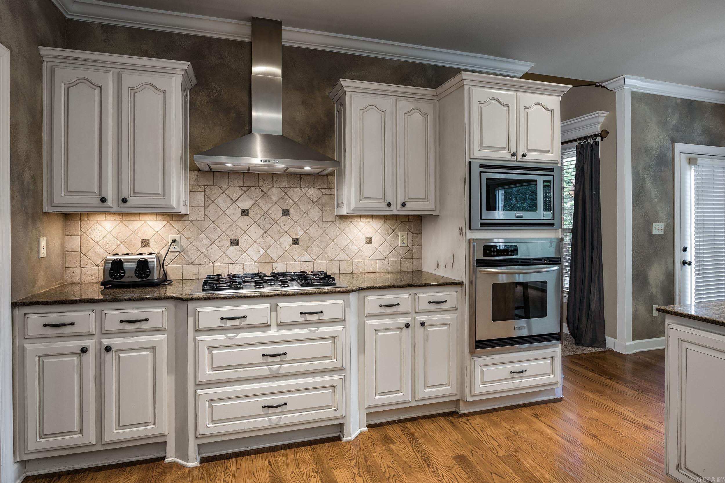 THE VILLAGES OF WELLINGTON - Residential