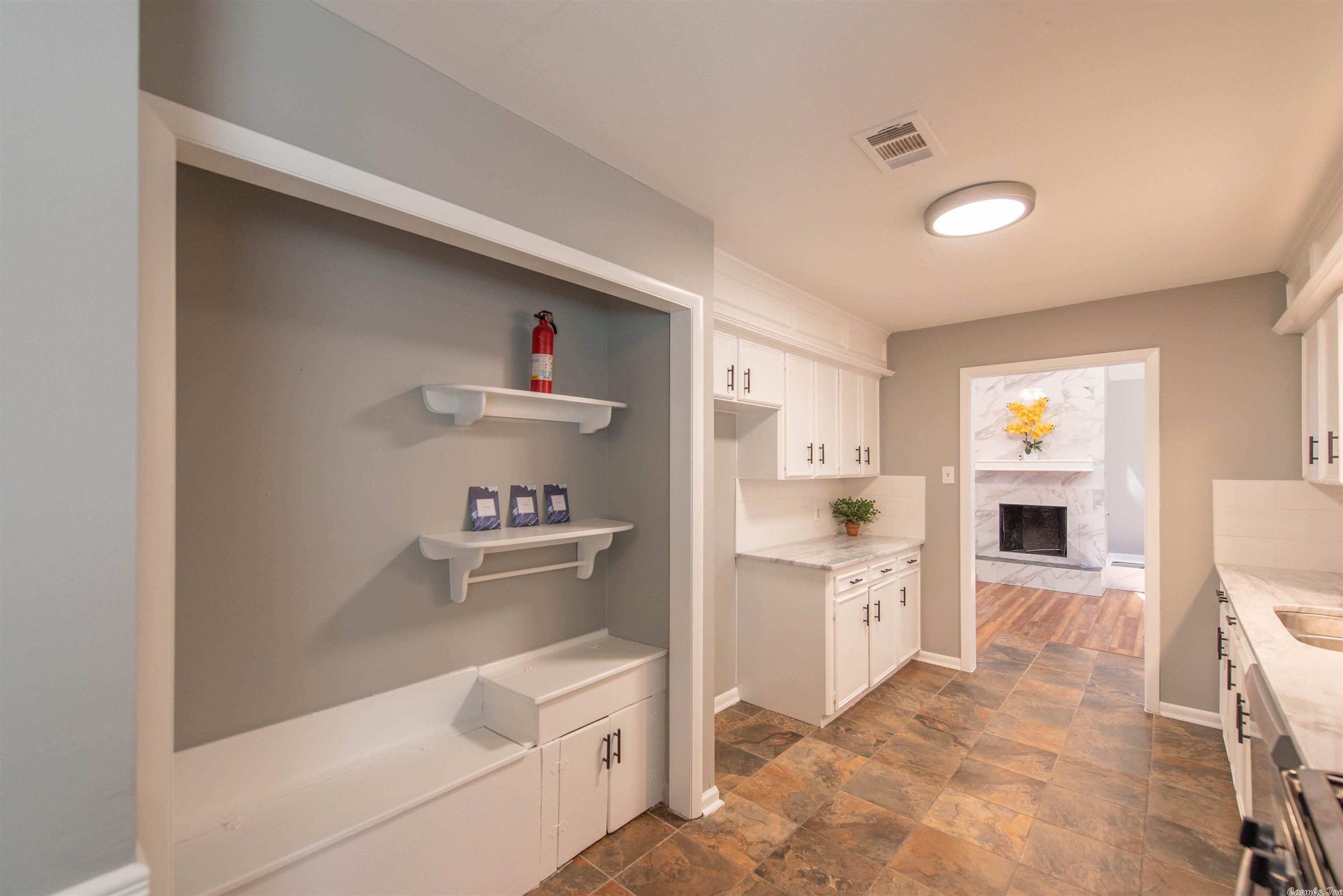 CARYWOOD - Residential