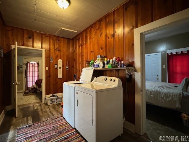 SLOAN & BACONS - Residential