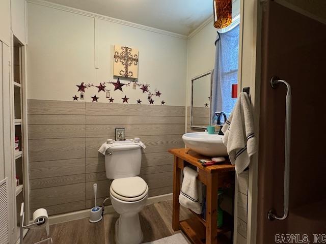 SLOAN & BACONS - Residential